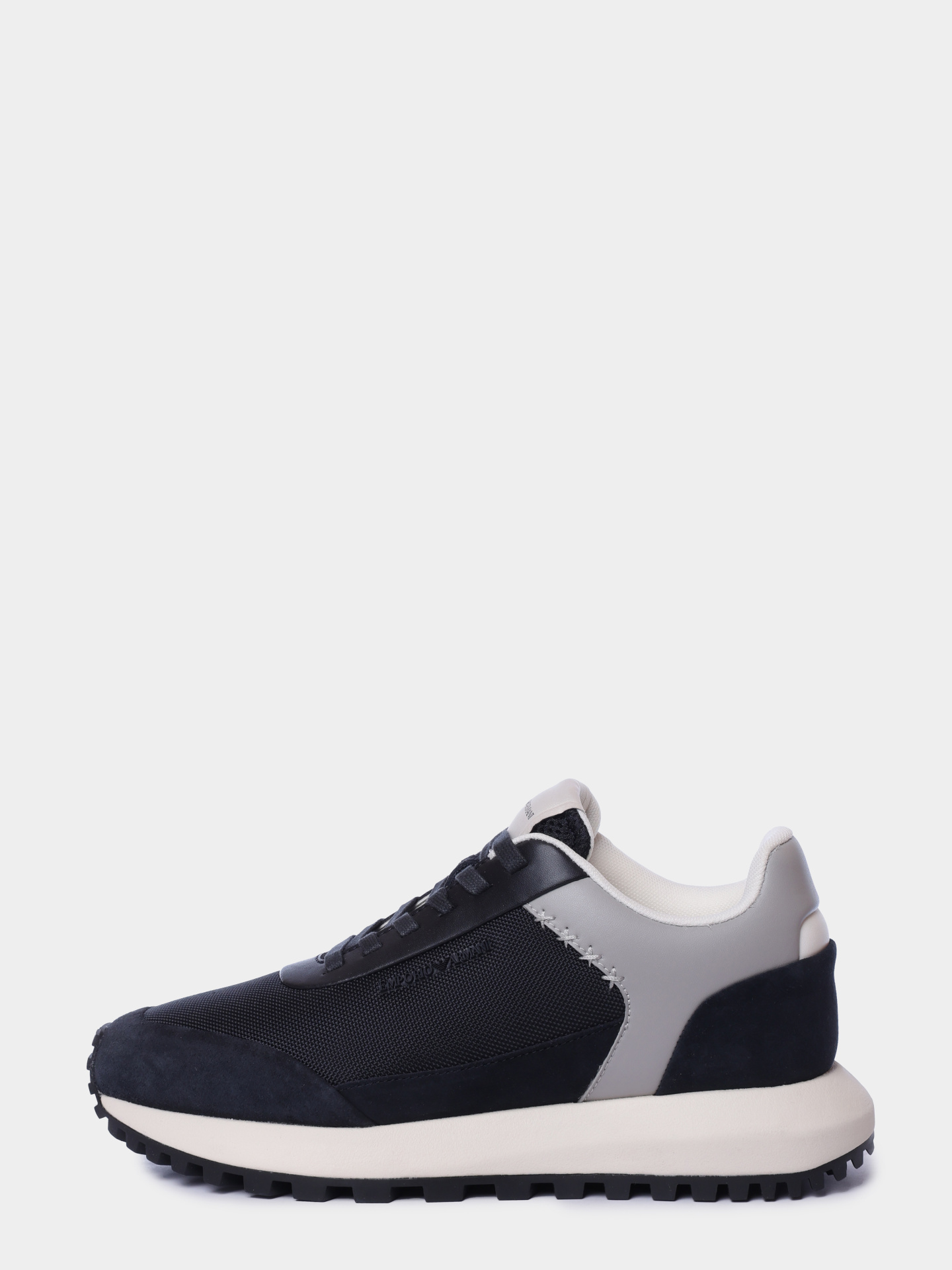 Кроссовки Emporio Armani EM004839 AF24321 MB617 черные мужские комбинированные  — купить в интернет-магазине Verdistore