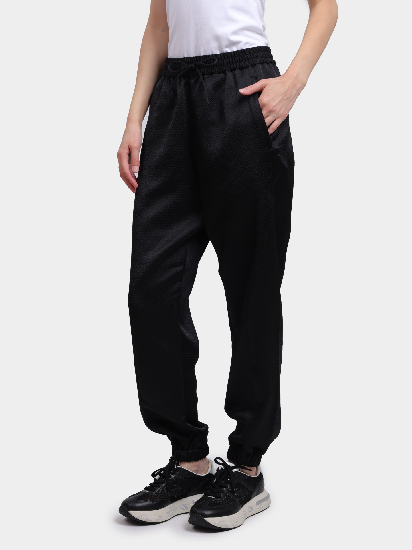 Джоггеры Y-3 IR7102 черные женские — купить в интернет-магазине Verdistore