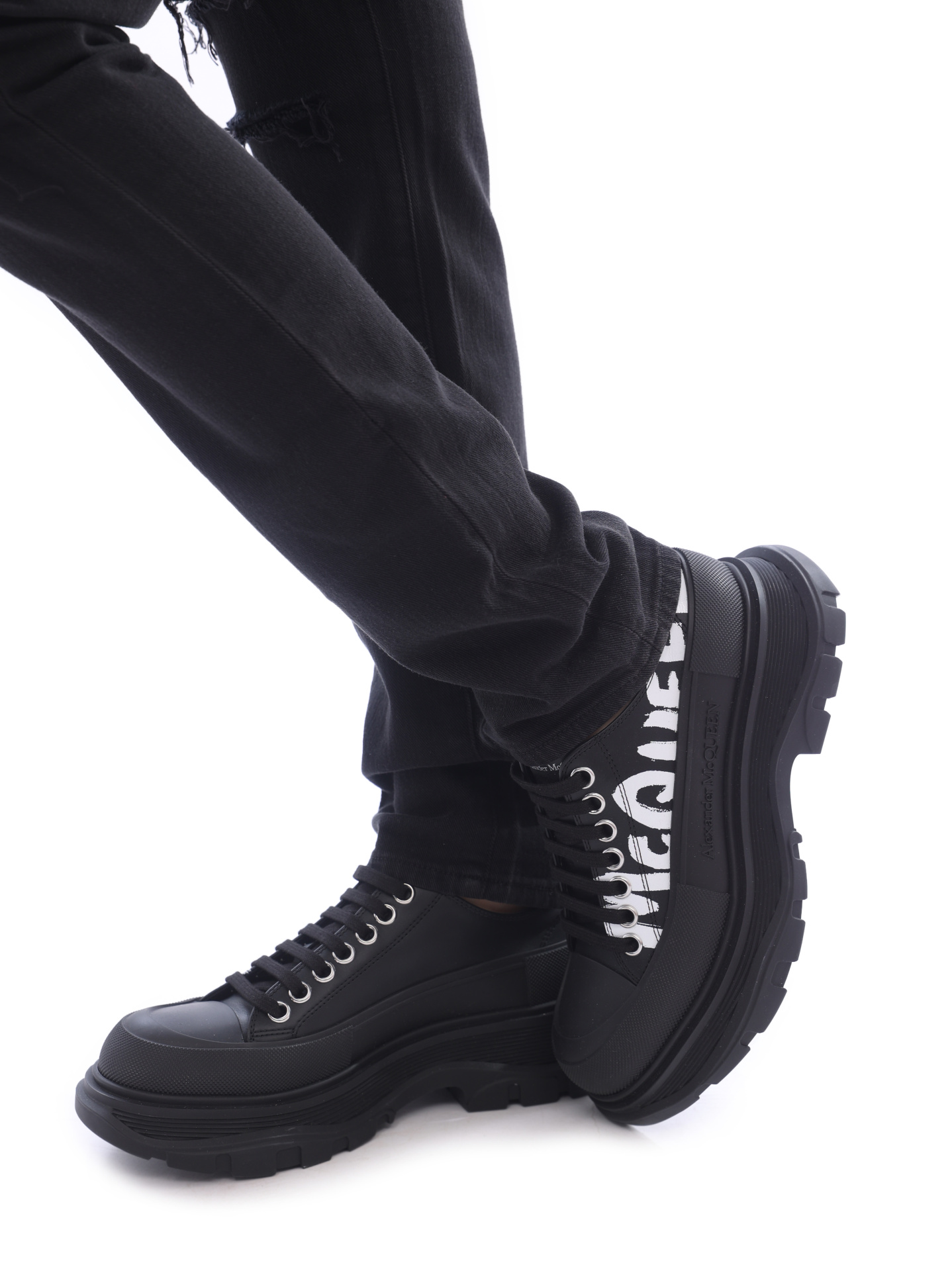 Кроссовки Alexander McQueen 679530-WIABD-1006 черные женские — купить в интернет-магазине Verdistore