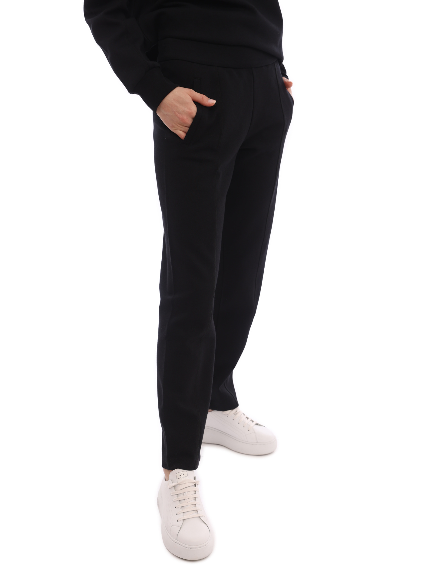 Брюки спортивные Armani Exchange 3LYP79 YJ9UZ 1200 черные женские со стрелками — купить в интернет-магазине Verdistore