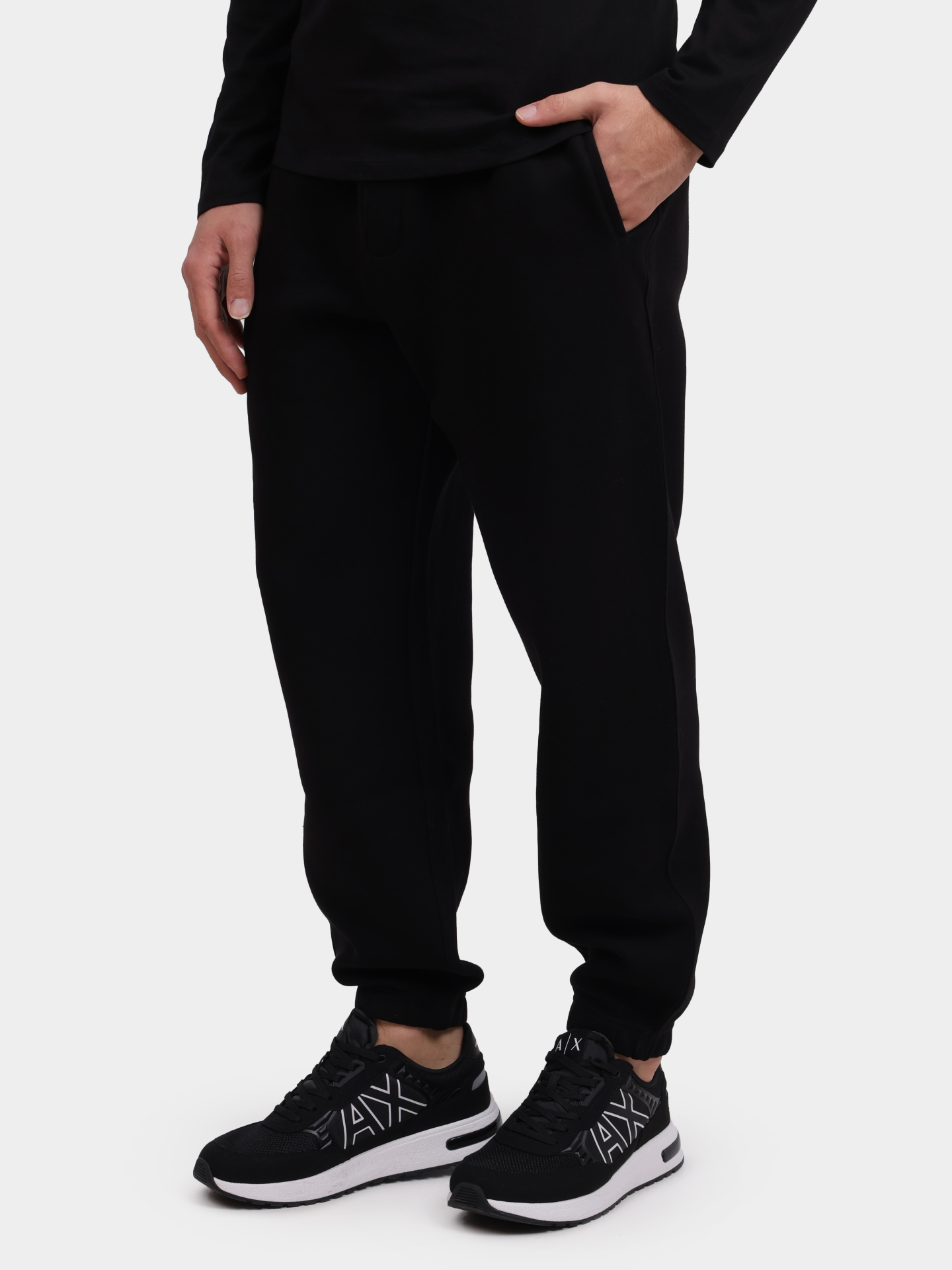 Джоггеры Armani Exchange XM001347 AF16222 UC001 черные мужские — купить в интернет-магазине Verdistore
