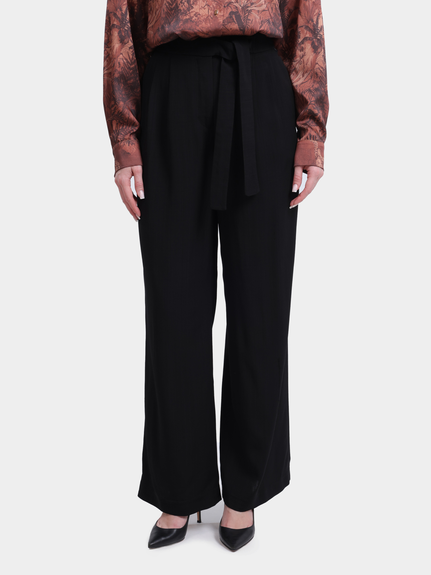 Брюки Herno PT000201D 12876 9300 черные женские палаццо с поясом — купить в интернет-магазине Verdistore