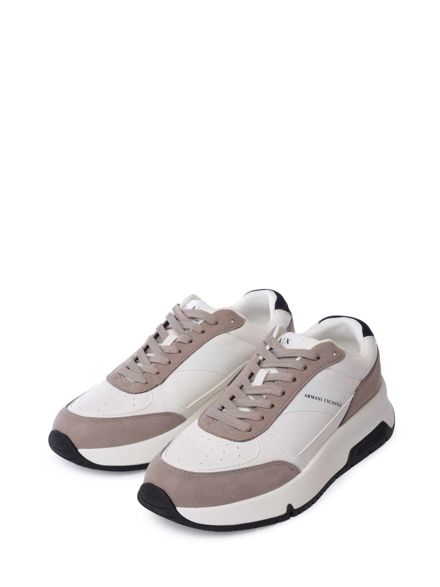 Кроссовки Armani Exchange XUX225 XV862 U641 белые мужские с бежевыми вставками — купить в интернет-магазине Verdistore