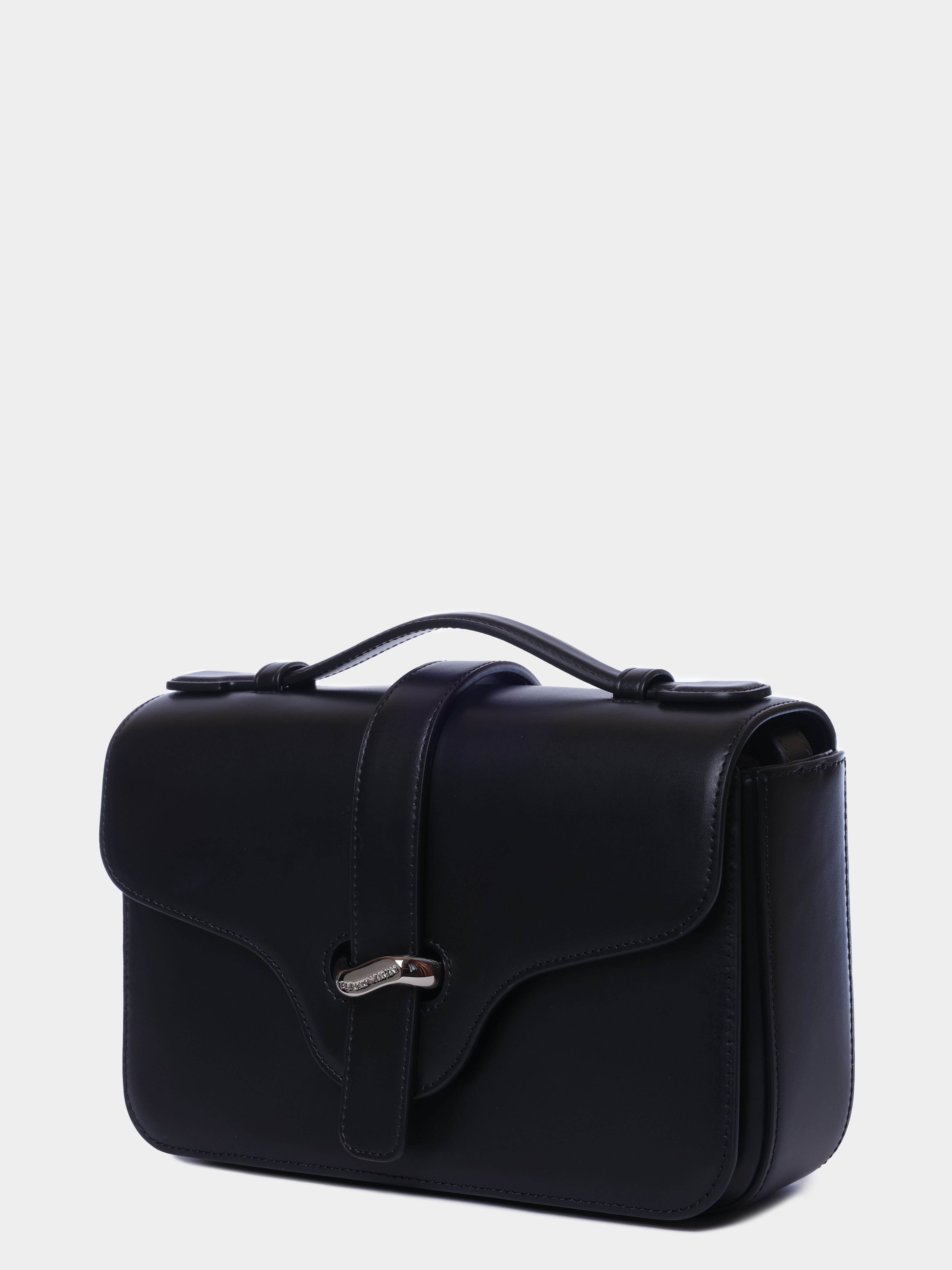 Сумка Emporio Armani EW004419 AF25356 UC001 черная женская с крупным металлической заклепкой — купить в интернет-магазине Verdistore