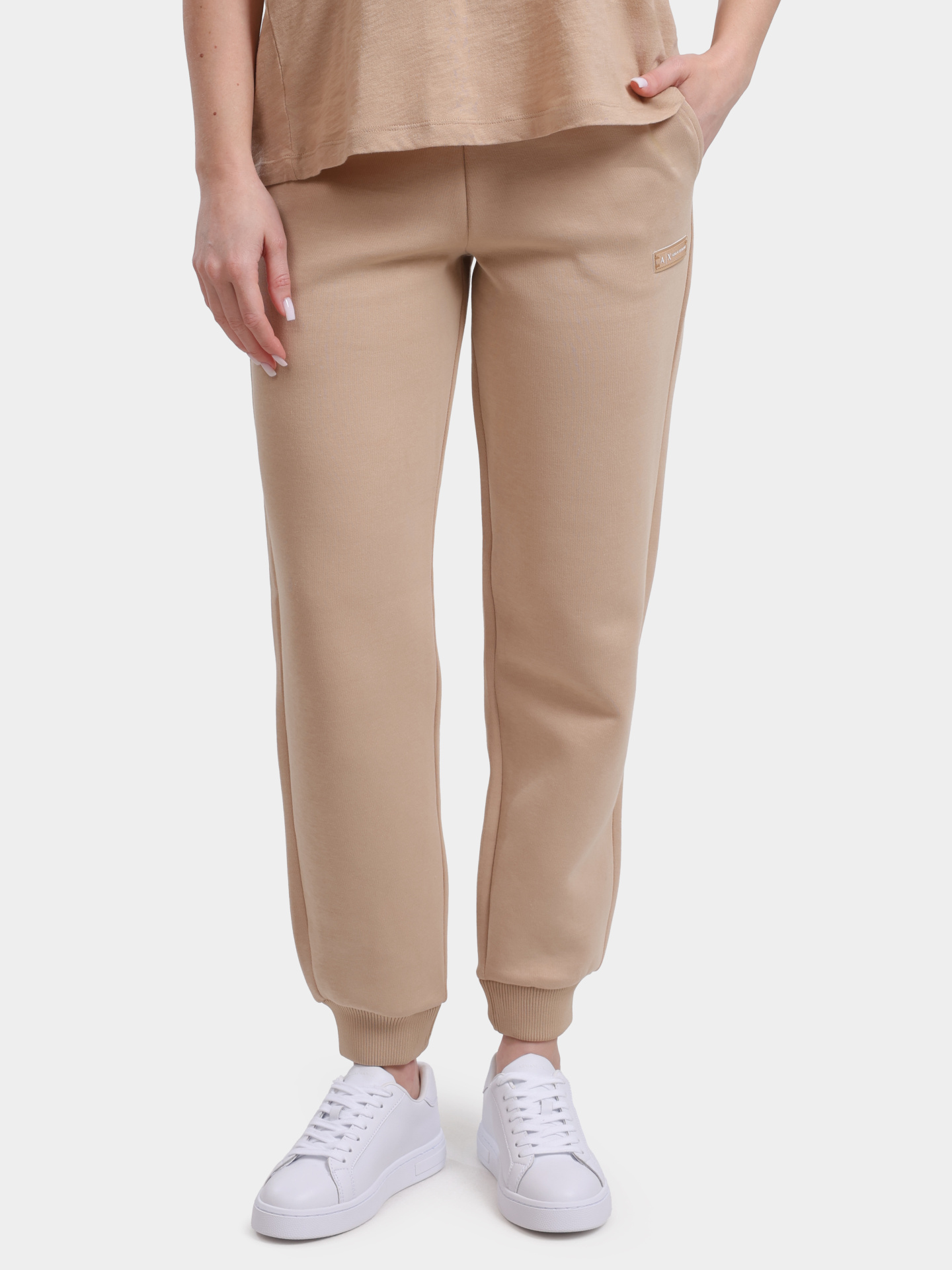 Джоггеры Armani Exchange XW001287 AF16134 U1051 бежевые женские — купить в интернет-магазине Verdistore