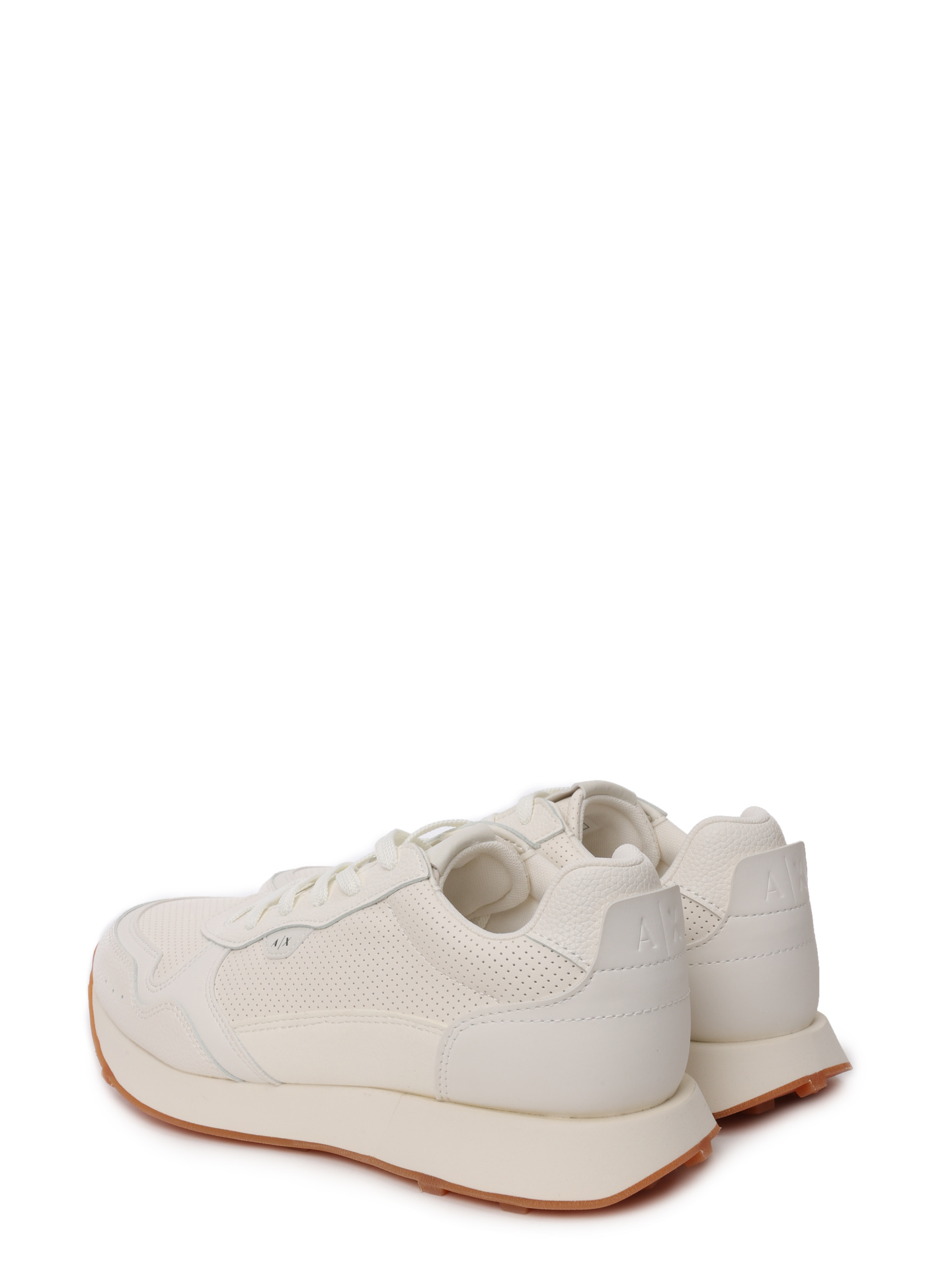 Кроссовки Armani Exchange XUX205 XV808 00894 белые мужские с перфорацией — купить в интернет-магазине Verdistore