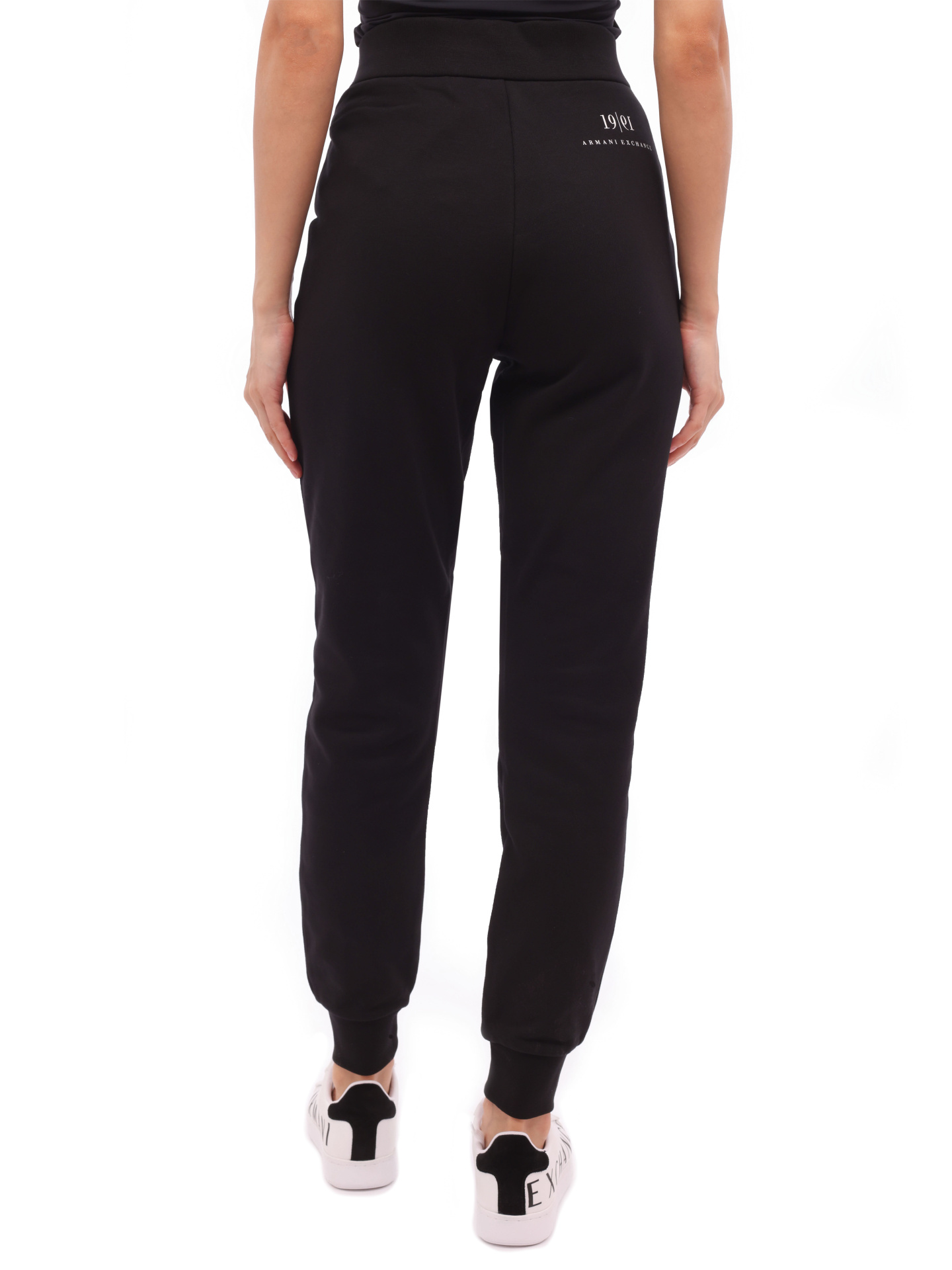 картинка Брюки спортивные Armani Exchange 6KYP82 YJ3NZ 1200 черные женские с логотипом от магазина Verdistore