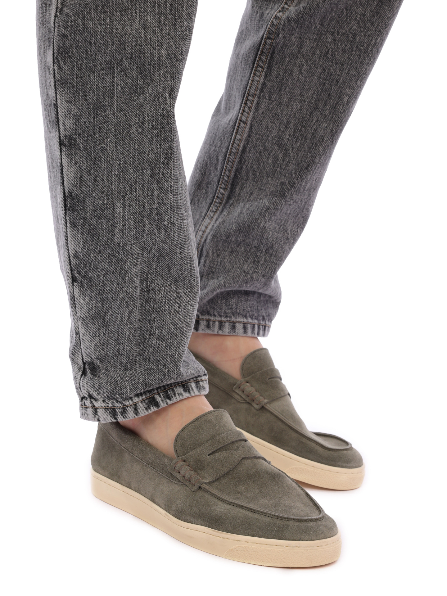 Лоферы Brunello Cucinelli MZUSILN285 C8444 оливковые мужские из замши — купить в интернет-магазине Verdistore