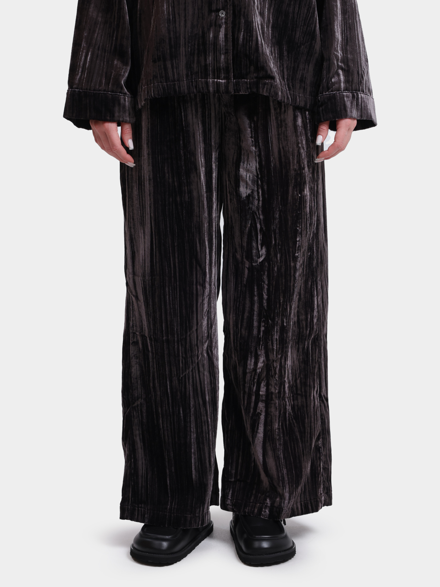 Брюки VELVET_PANTS 10275018 01 50550048 010 черные женские  — купить в интернет-магазине Verdistore