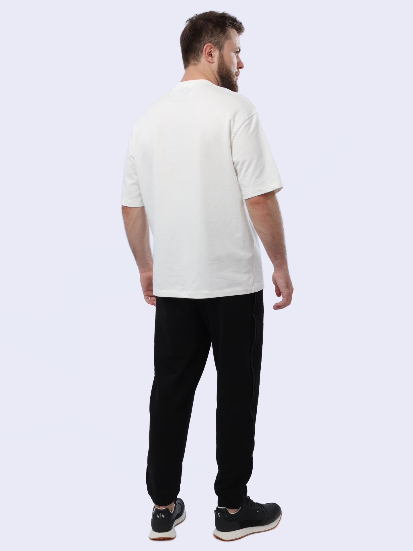 Футболка Armani Exchange 3DZMJL ZJXMZ 1116 белая мужская с накладным карманом — купить в интернет-магазине Verdistore