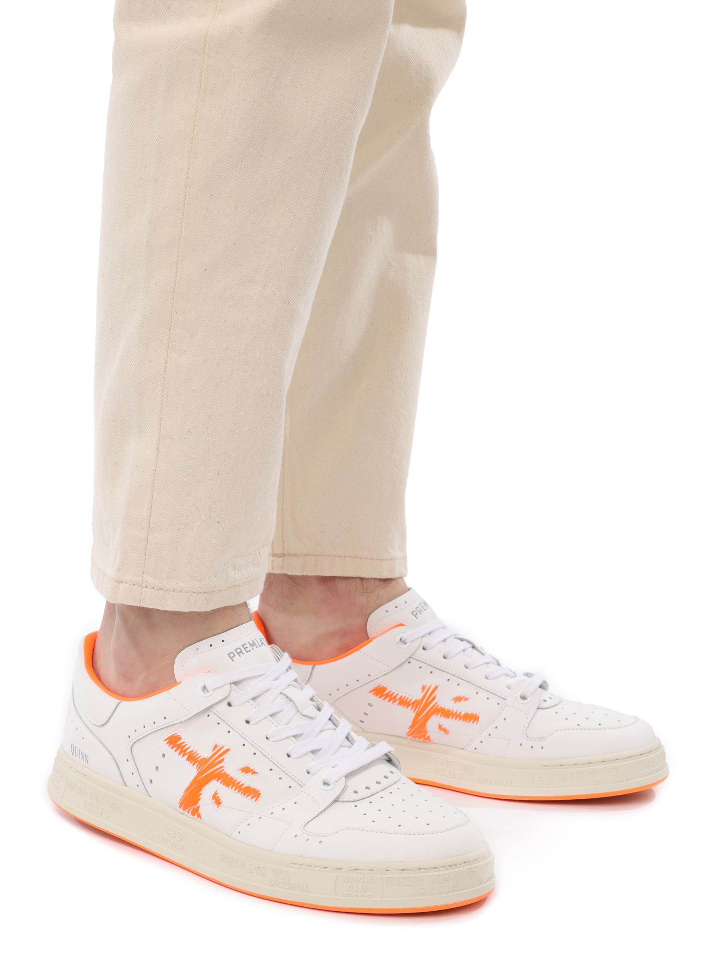 Кеды белые с оранжевыми вставками п бокам и на подошве — купить в интернет-магазине Verdistore