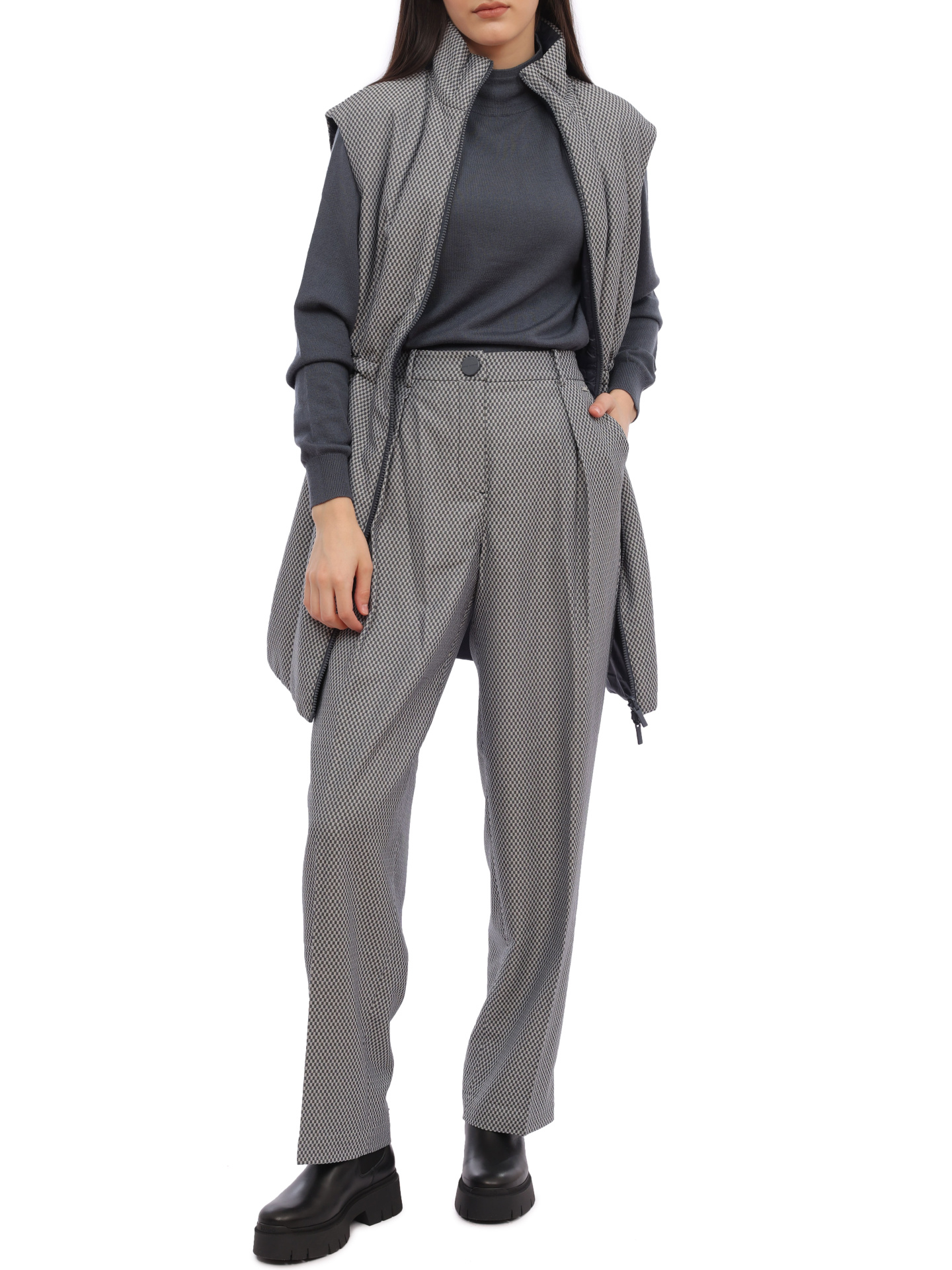картинка Брюки Armani Exchange 6RYP22 YN6MZ 25ES серые женские в клетку от магазина Verdistore