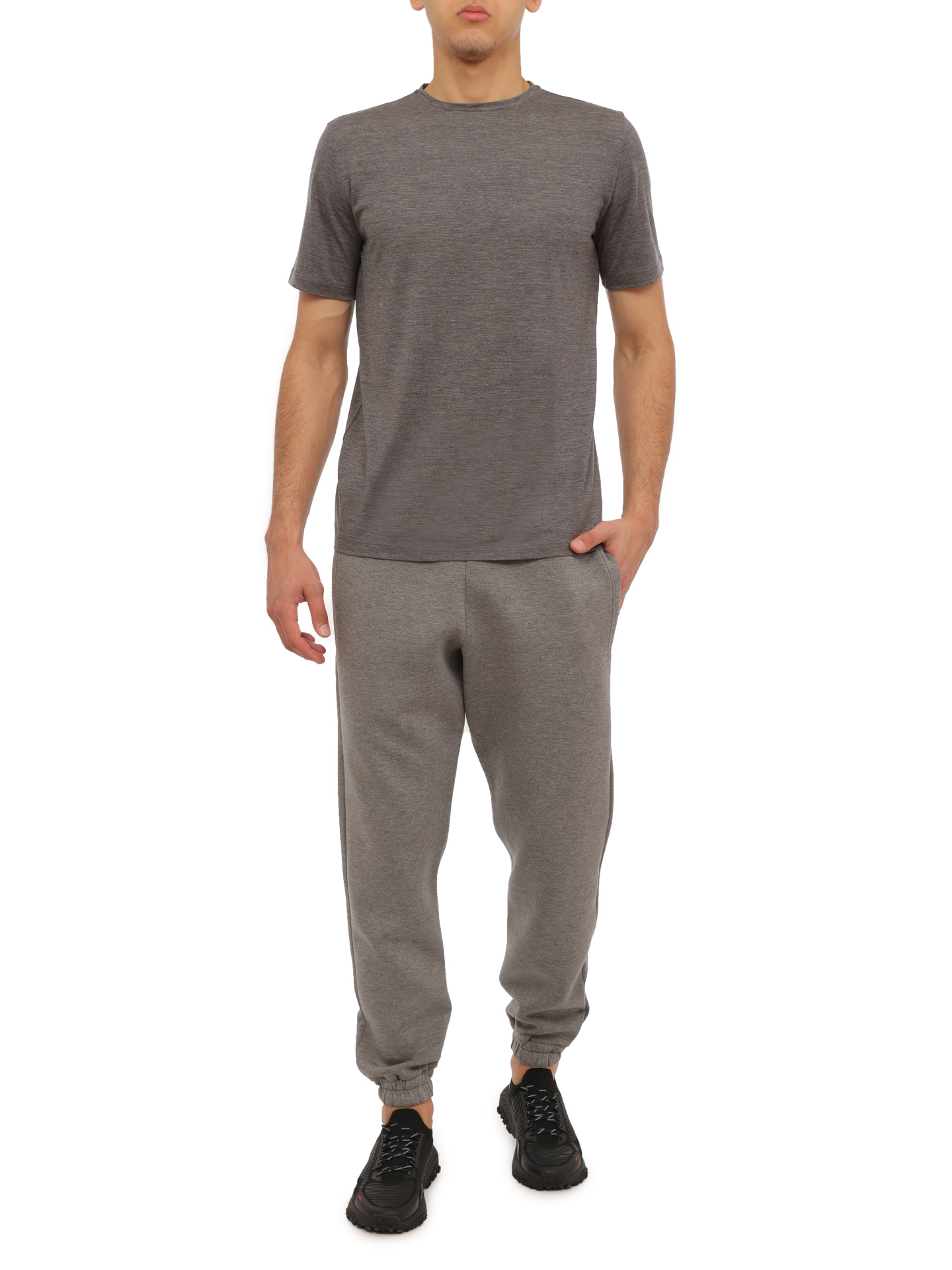 Брюки спортивные серые из мягкой ткани с манжетами снизу — купить в интернет-магазине Verdistore