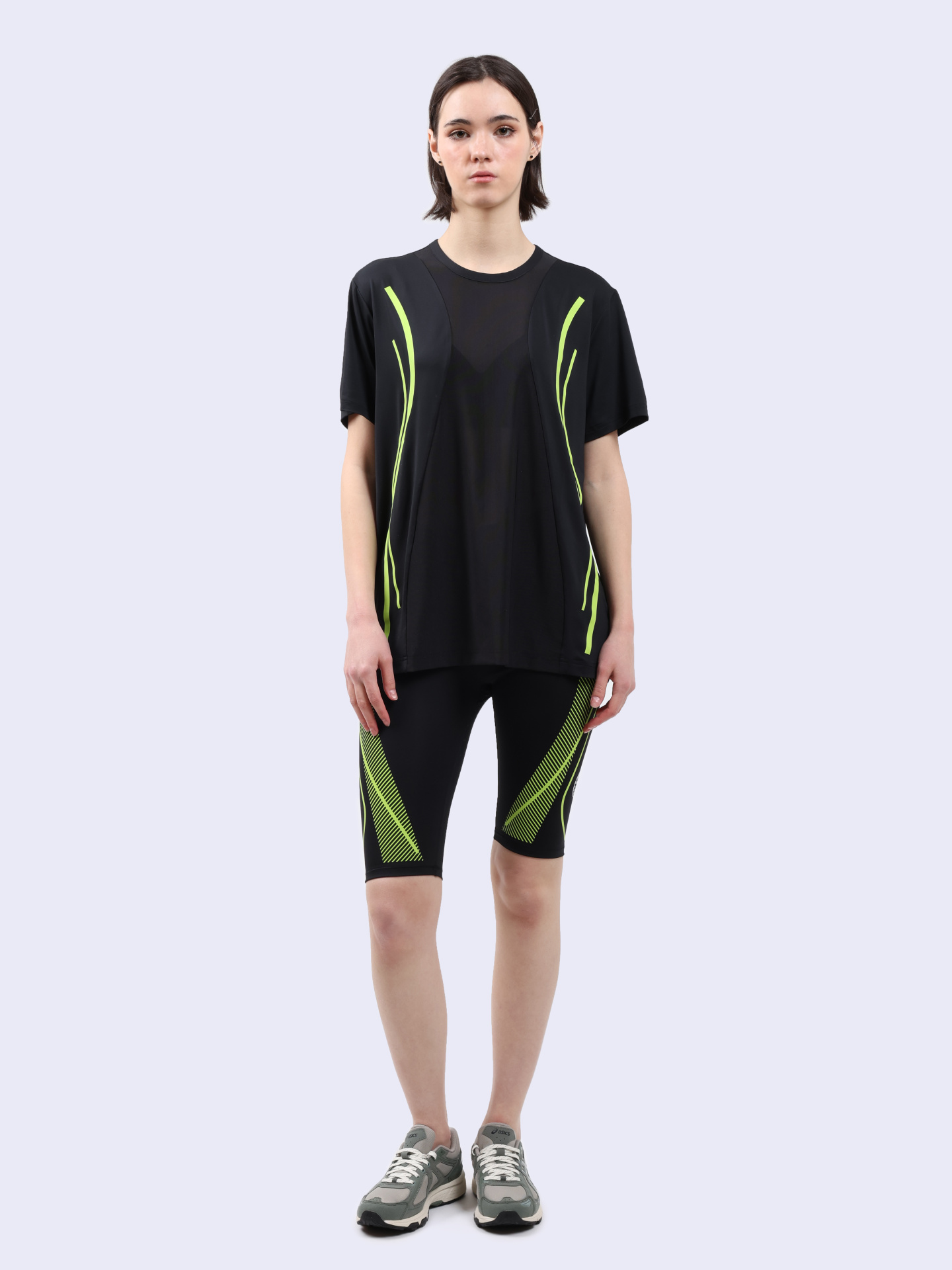 картинка Велосипедки Adidas by Stella McCartney IZ0175 черные женские от магазина Verdistore