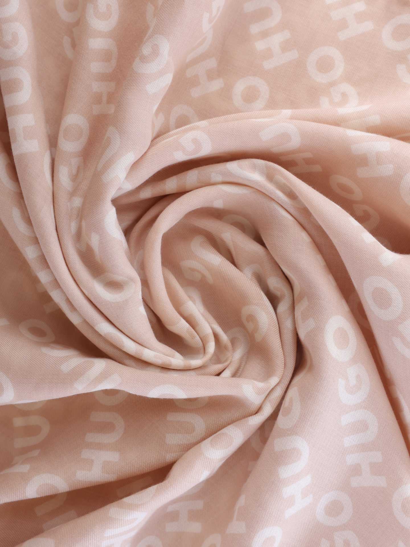 Платок Hugo 50517680 274 бежевый женский — купить в интернет-магазине Verdistore