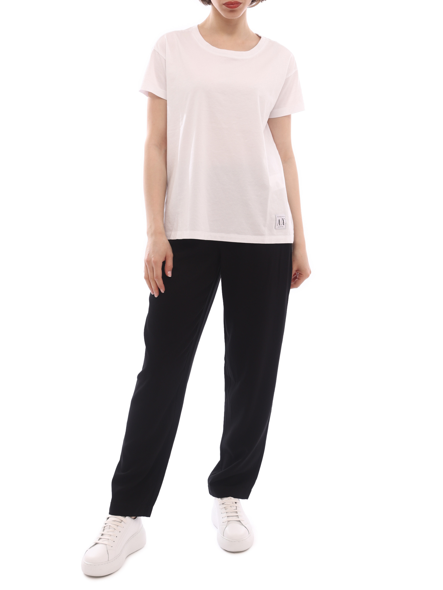 Брюки Armani Exchange 3LYP21 YNXSZ 1200 черные женские с защипами — купить в интернет-магазине Verdistore