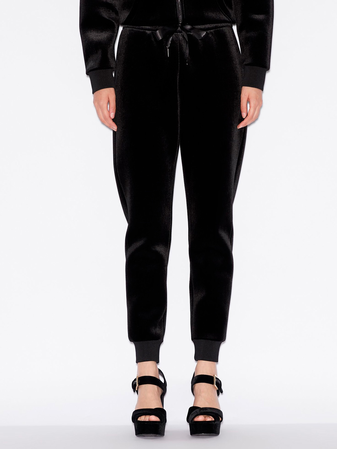 Брюки спортивные Armani Exchange 6GYP85 1200 черные женские из бархата — купить в интернет-магазине Verdistore