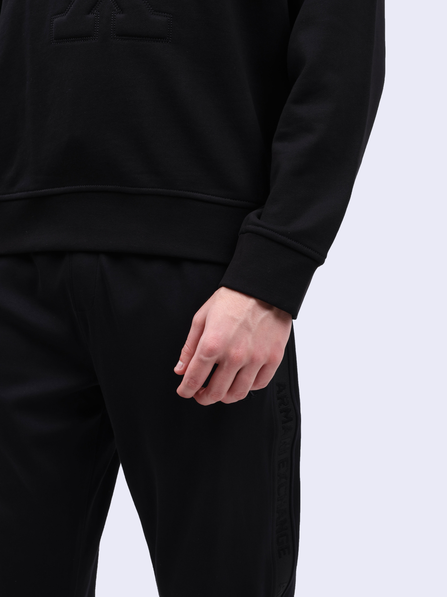 Свитшот Armani Exchange 6DZMLF ZJ4XZ 1200 черный мужской из хлопка — купить в интернет-магазине Verdistore