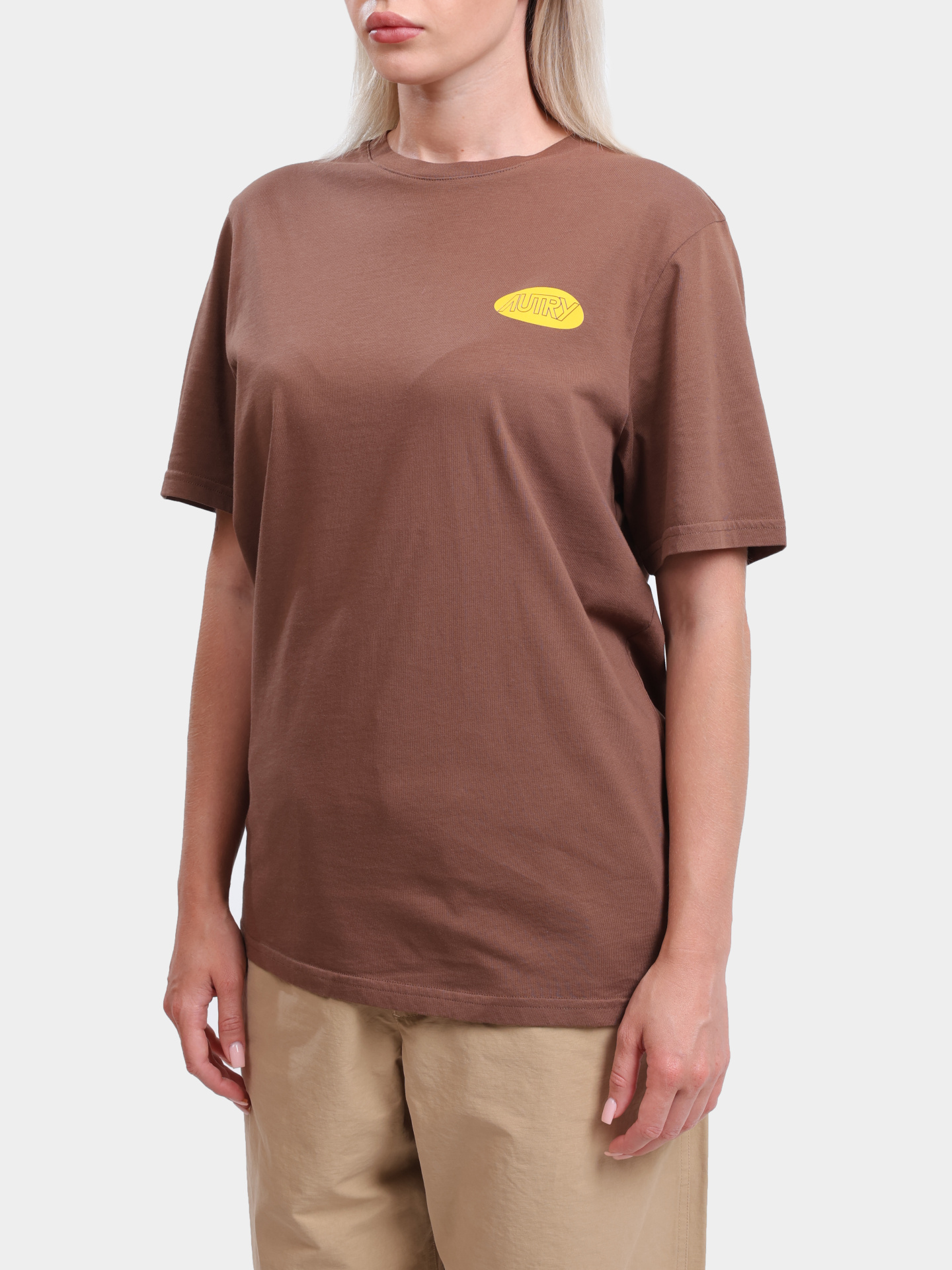 Футболка Autry TSPM-09CC коричневая женская с контрастным логотипом — купить в интернет-магазине Verdistore