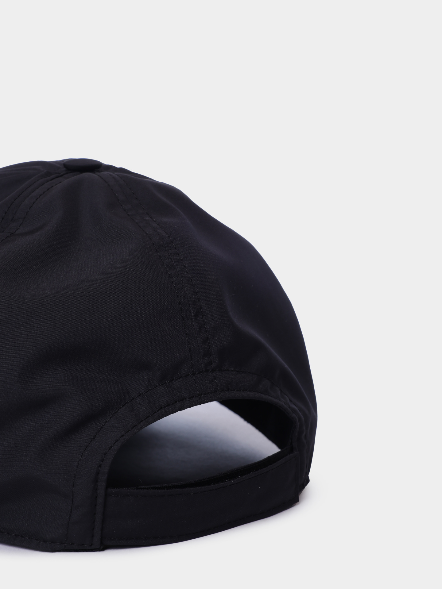 Бейсболка Herno BER00031U 12010ZR 9300 черная мужская с маленьким логотипом — купить в интернет-магазине Verdistore