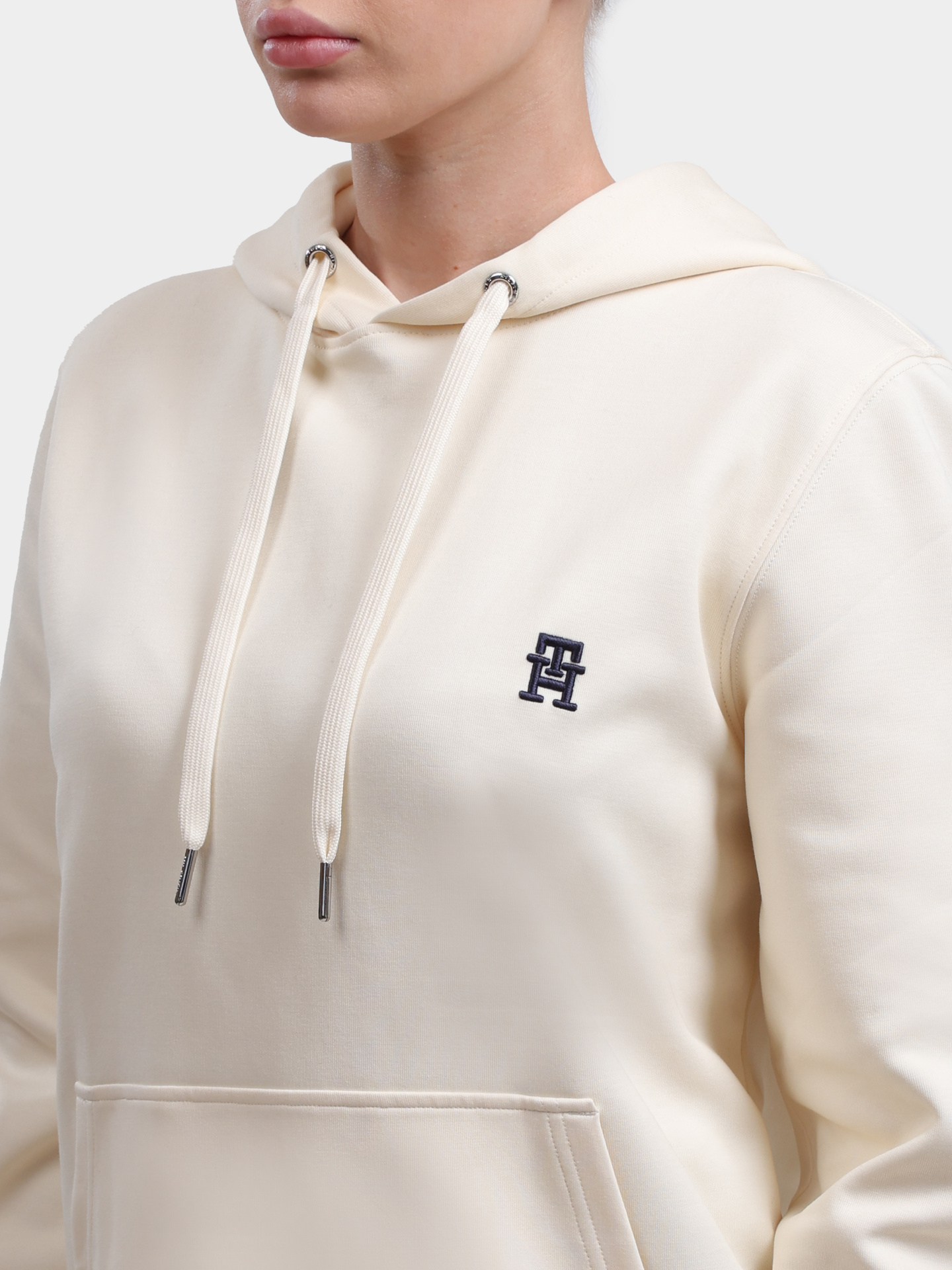 Худи Tommy Hilfiger MW0MW33646 AEF молочное женское — купить в интернет-магазине Verdistore