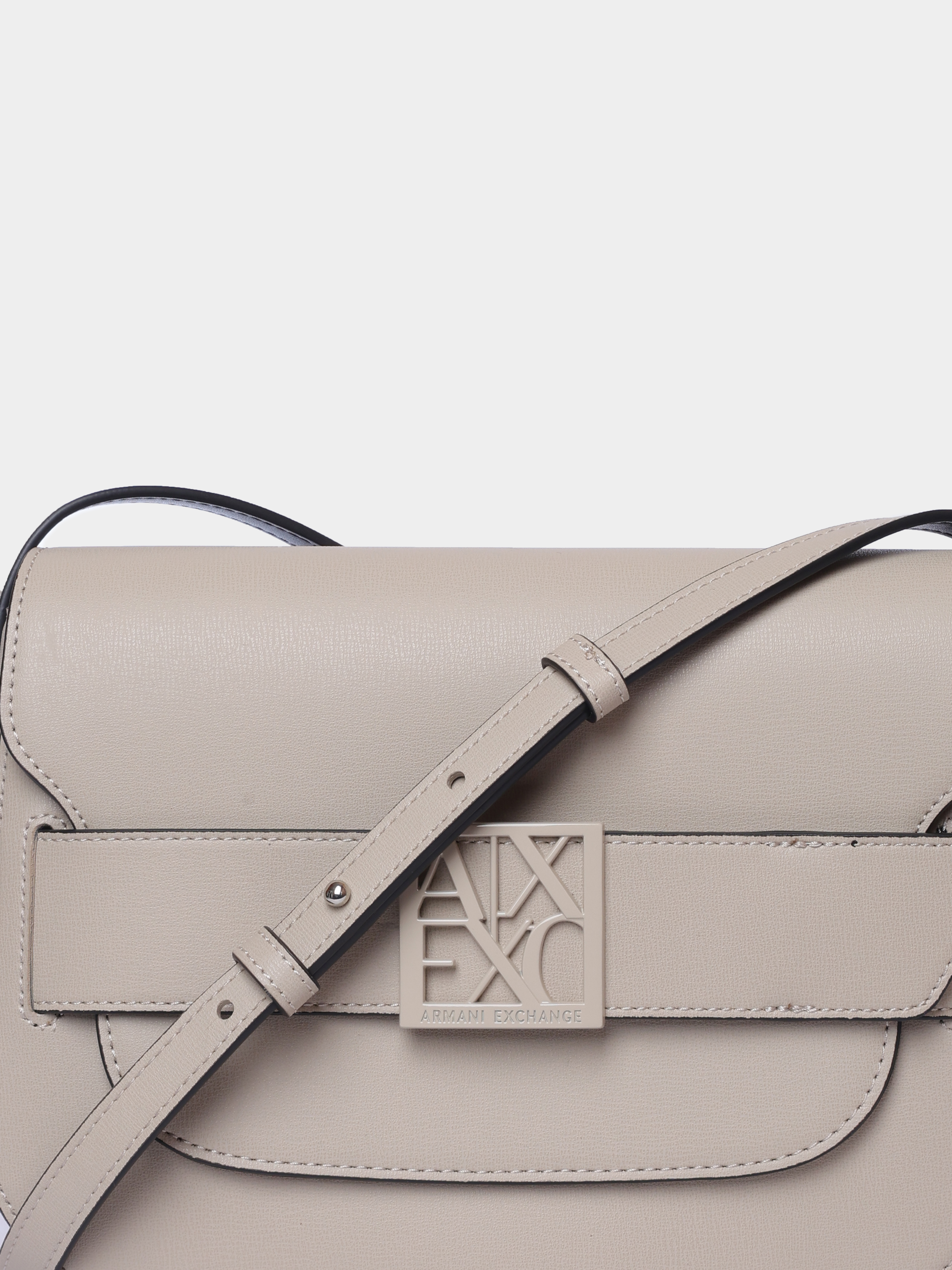 Cумка Armani Exchange XW002588 AF13672 U6208 молочная женская — купить в интернет-магазине Verdistore