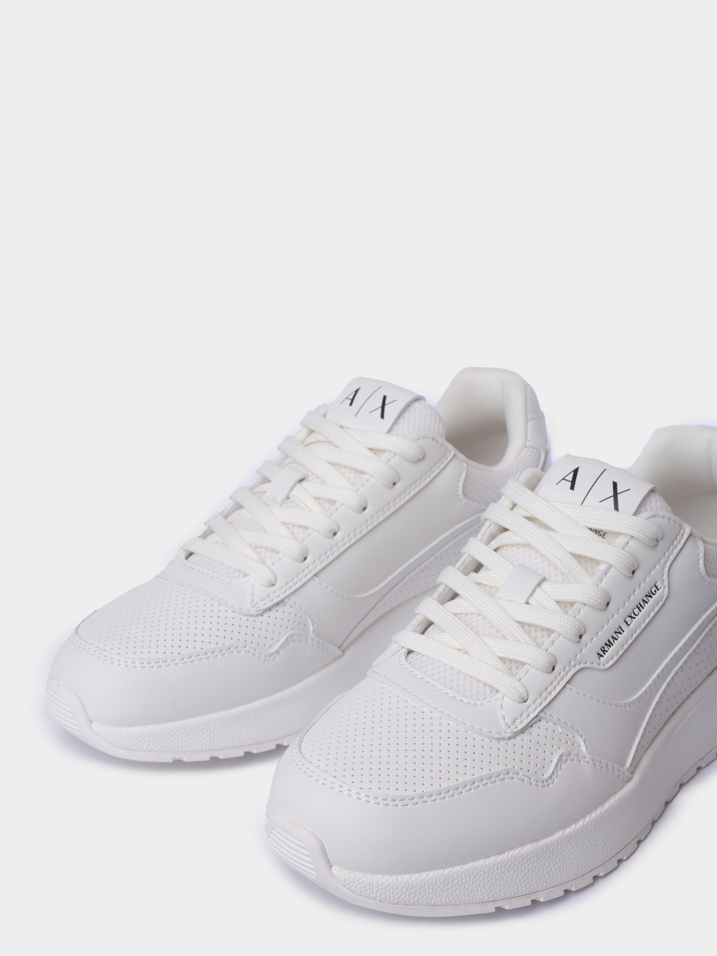 Кроссовки Armani Exchange XM002625 AF22779 U0003 белые мужские — купить в интернет-магазине Verdistore