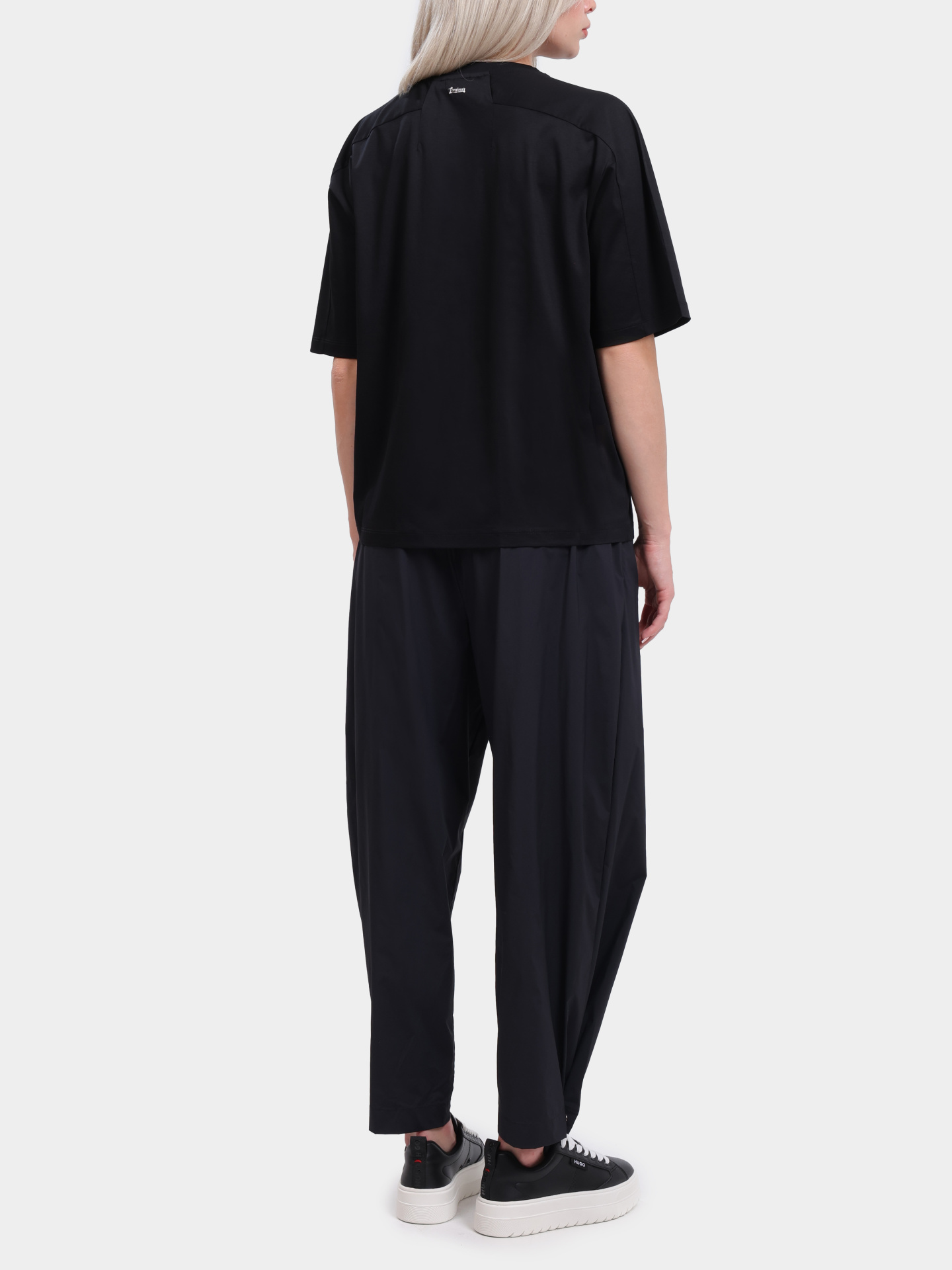 Футболка Herno JG00049DL 52096 9300 хлопковая женская — купить в интернет-магазине Verdistore