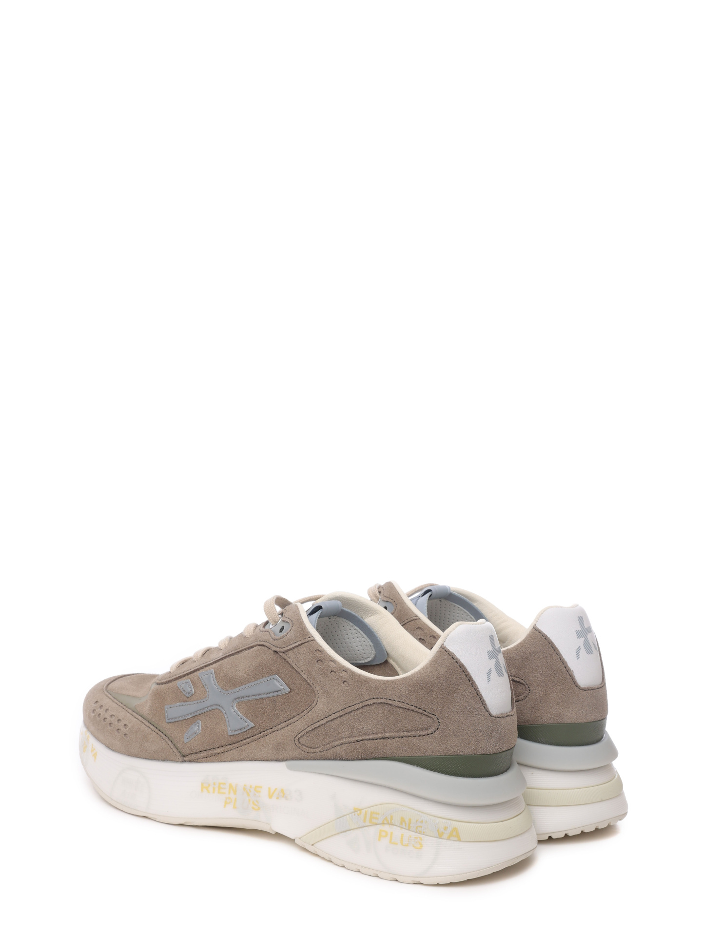 Кроссовки замшевые с кожаным патчем-логотипом по бокам — купить в интернет-магазине Verdistore