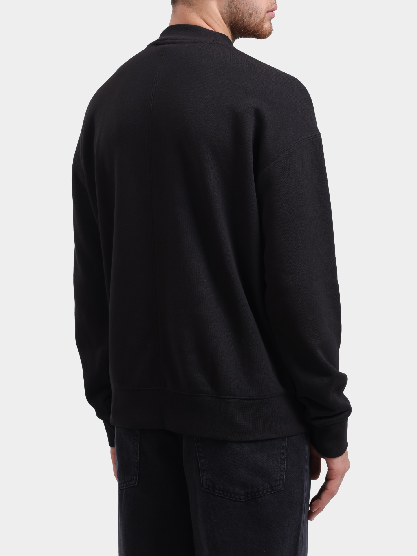 Свитшот Calvin Klein K10K112058 черный мужской с логотипом — купить в интернет-магазине Verdistore