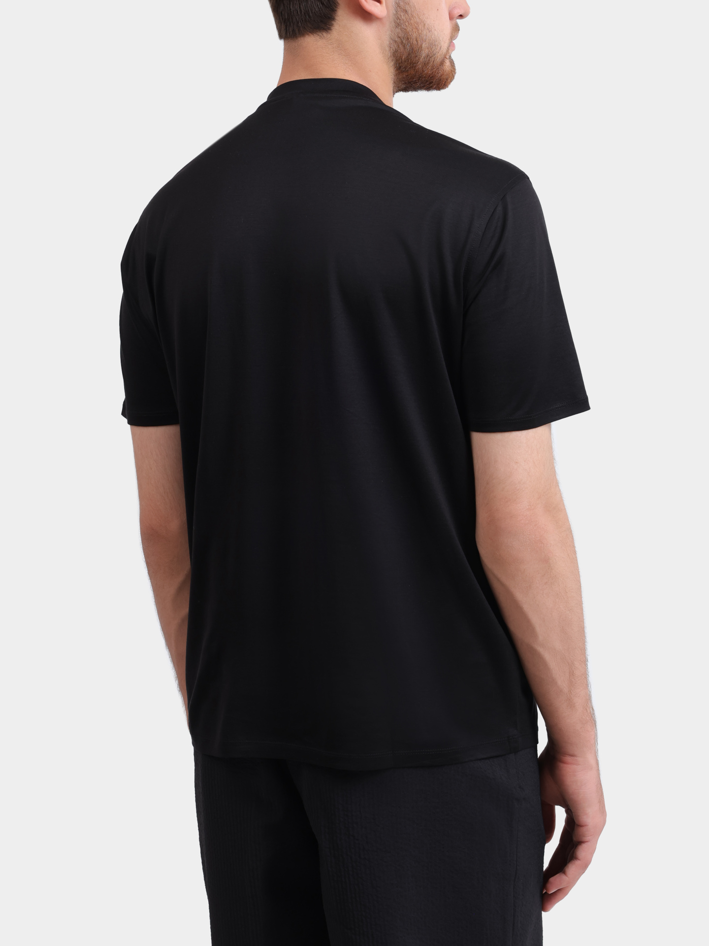 Футболка Emporio Armani EM004585 AF10017 UC001 черная мужская — купить в интернет-магазине Verdistore