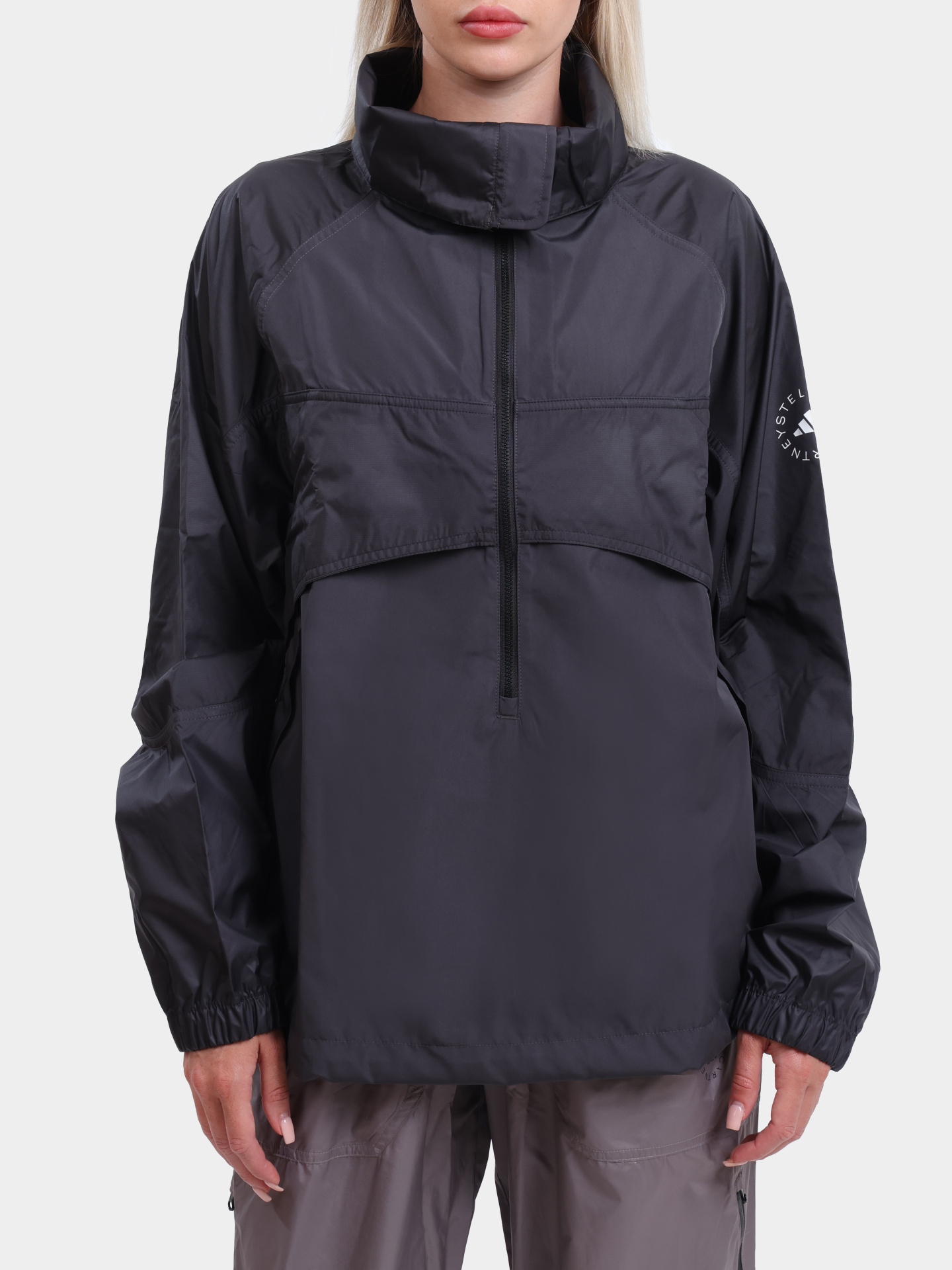 Куртка Adidas by Stella McCartney JG1066 BLACKUTILITYBLACK черная женская — купить в интернет-магазине Verdistore