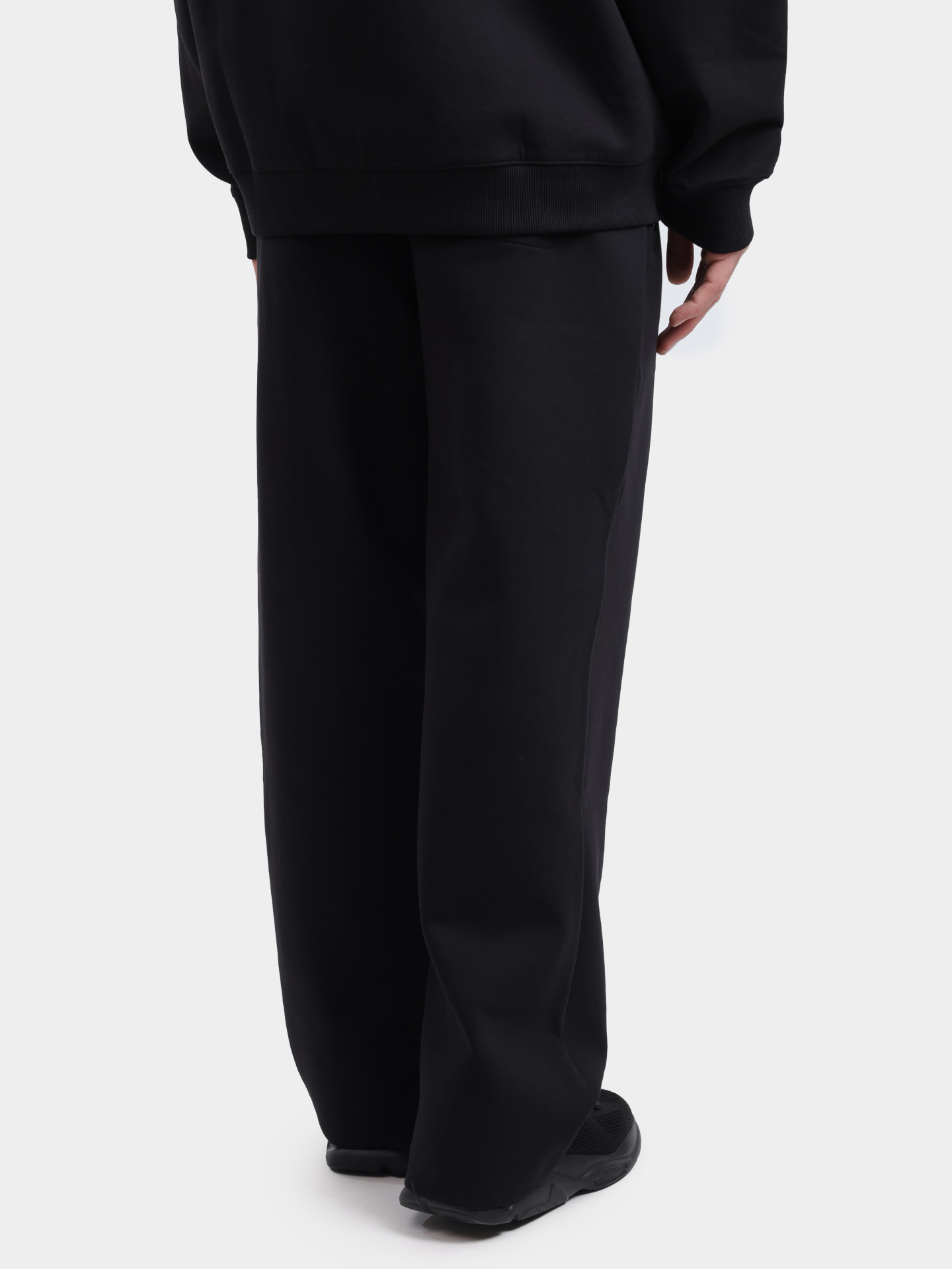 Брюки спортивные Hugo Dargenpan 10267272 черные мужские — купить в интернет-магазине Verdistore