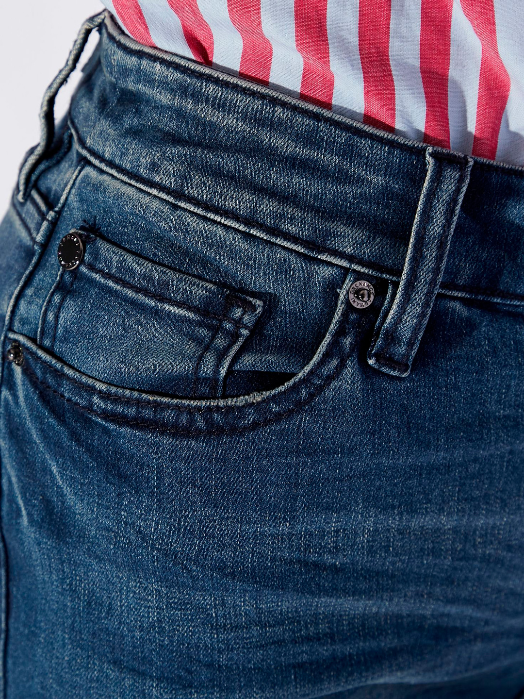 Джинсы Armani Exchange 6GYJ24 1500 синие женские с потертостями — купить в интернет-магазине Verdistore