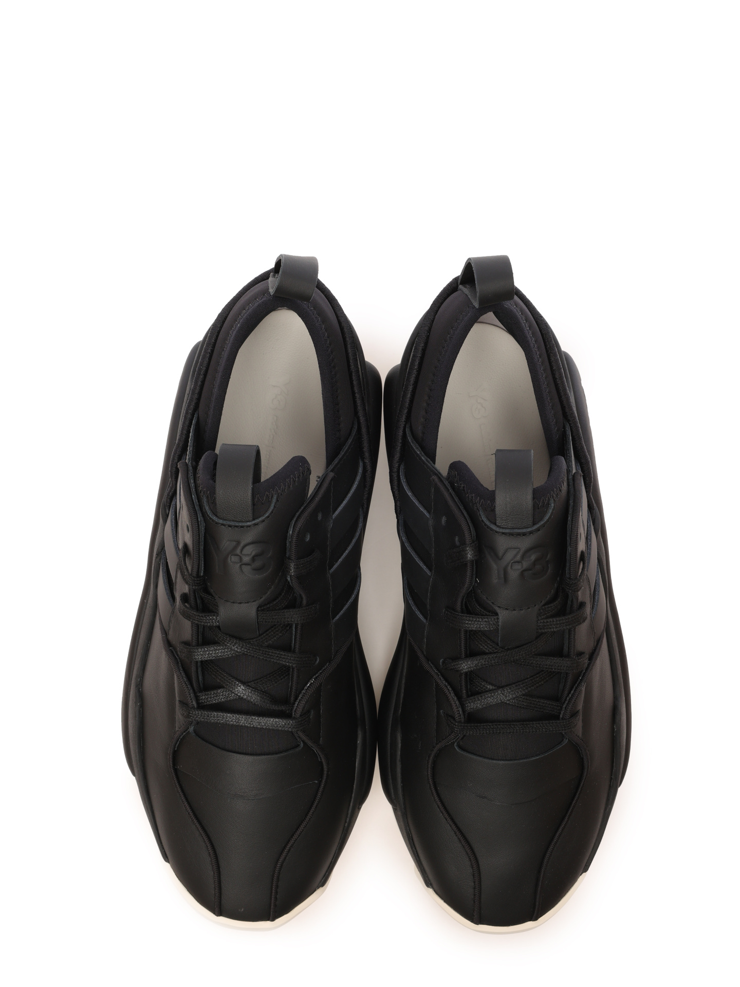 Кроссовки черные на шнурках массивные на белой подошве — купить в интернет-магазине Verdistore