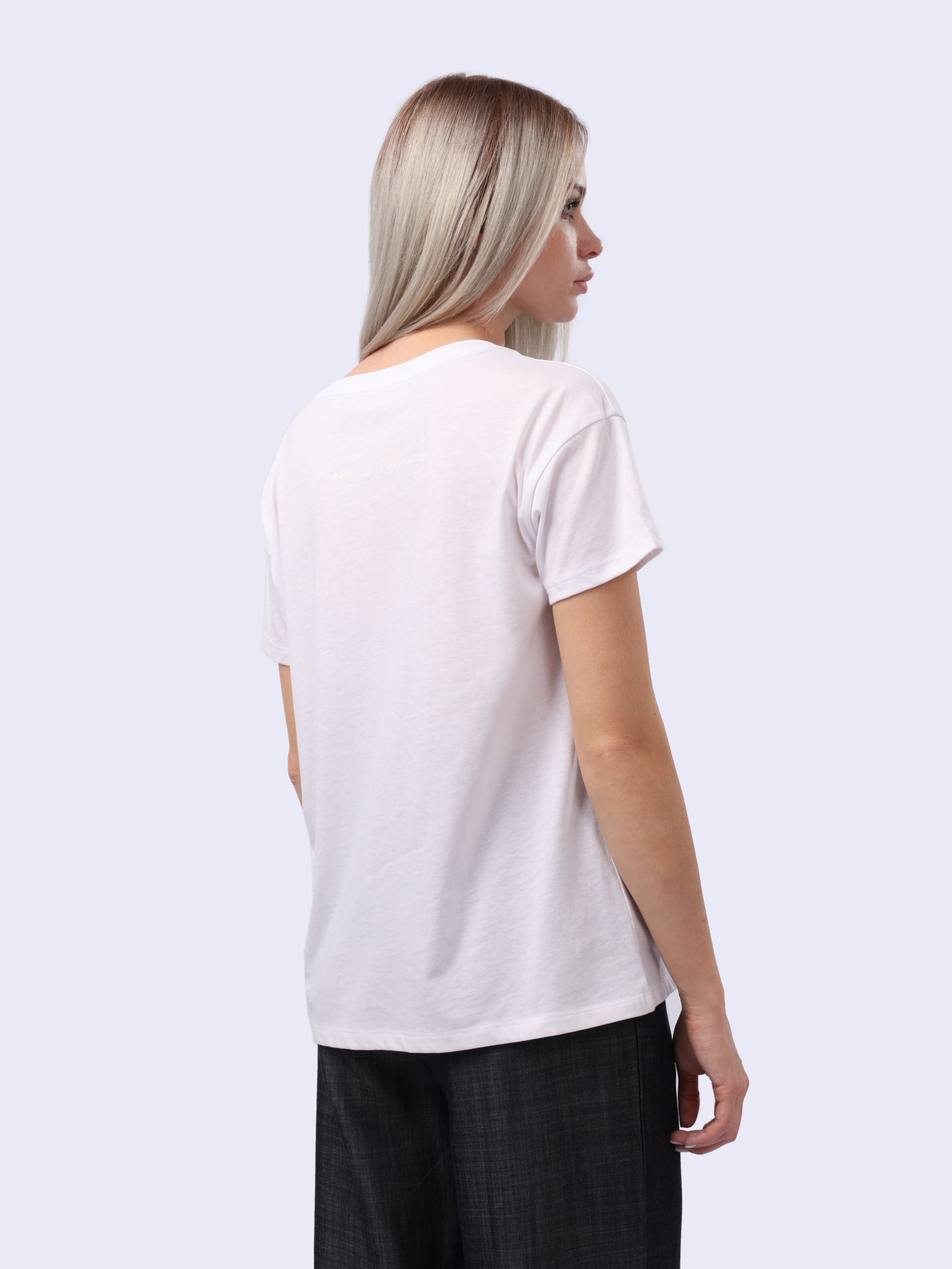 Футболка Armani Exchange 3DYT31 YJ8XZ 1000 белая женская — купить в интернет-магазине Verdistore