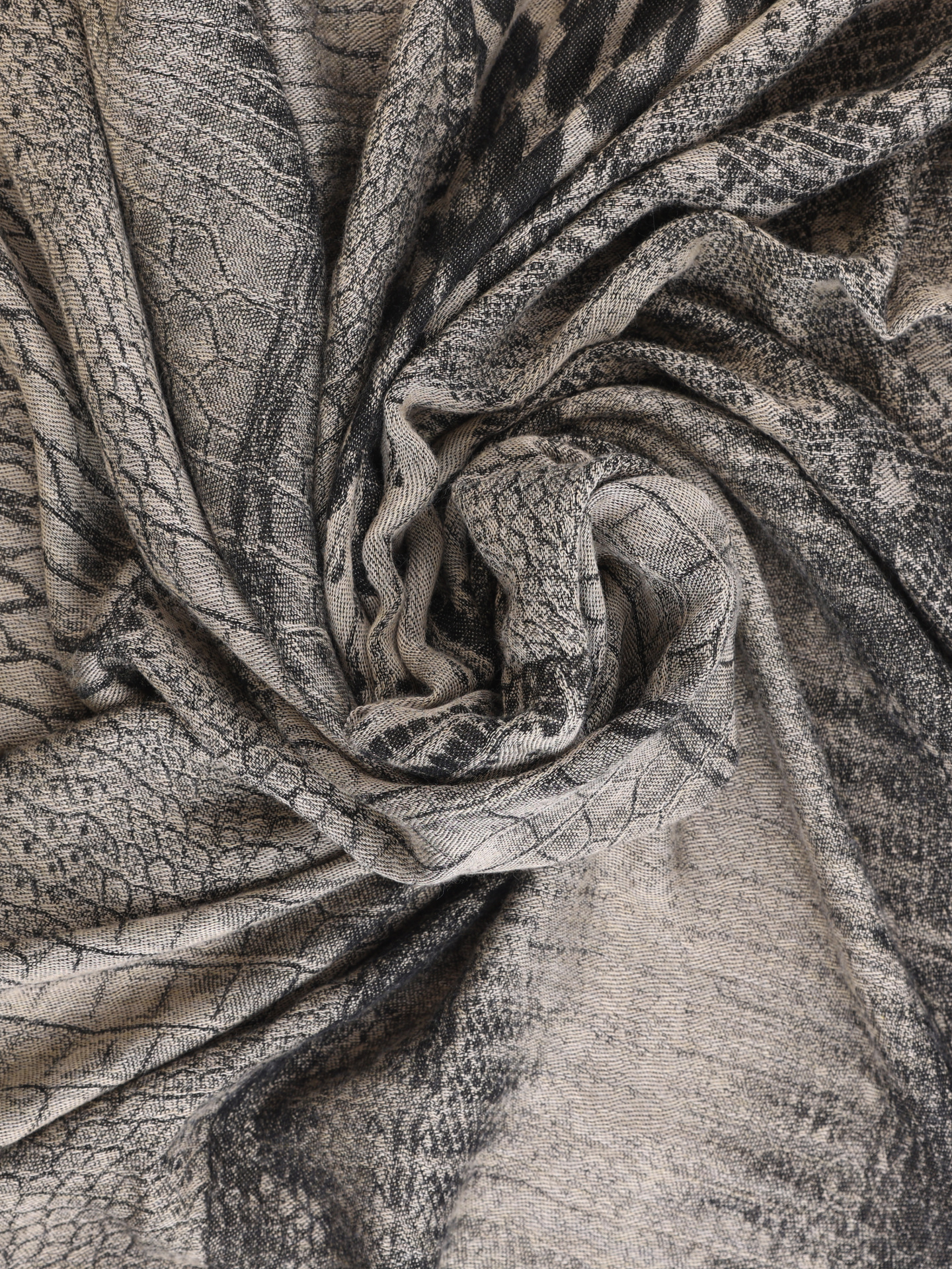 Шаль — купить в интернет-магазине Verdistore