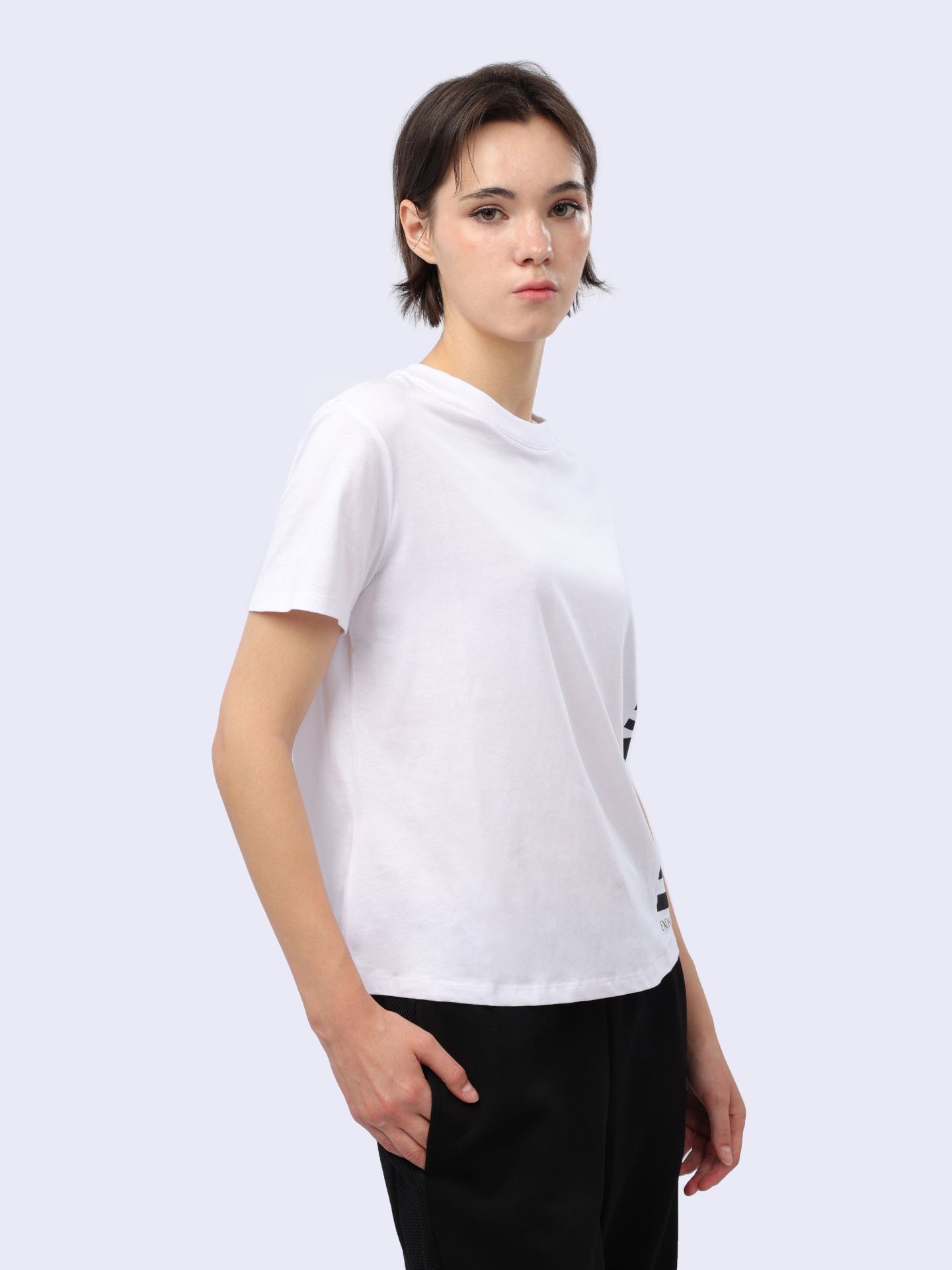 Футболка Armani Exchange 3DYT12 YJG3Z 1000 белая женская из хлопка — купить в интернет-магазине Verdistore