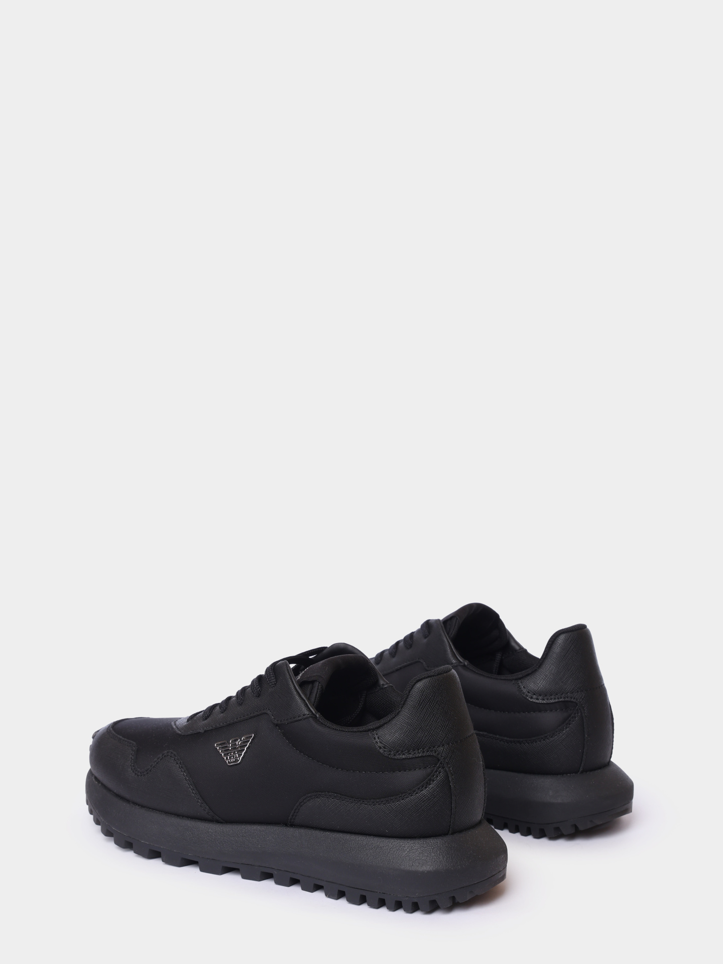 Кроссовки Emporio Armani EM003738 AF19532 MC005 черные мужские — купить в интернет-магазине Verdistore