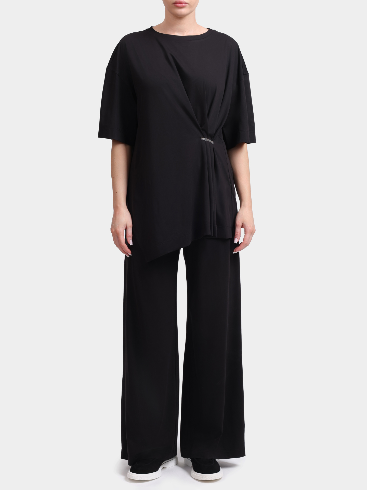 Блуза Re Vera 26-27-2432 632 черная женская с драпировкой — купить в интернет-магазине Verdistore