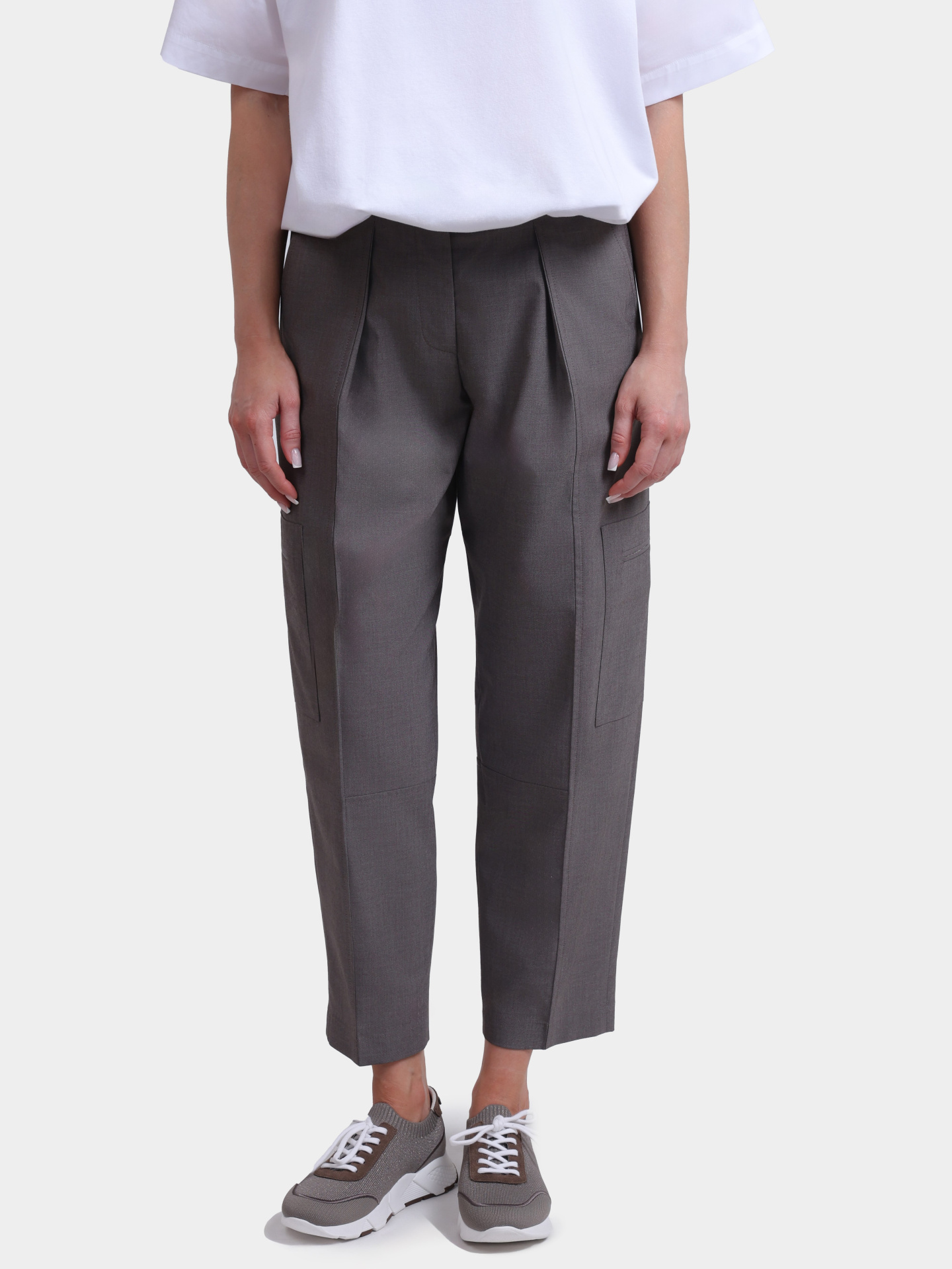 Брюки Peserico A04594 1941 951 серые женские укороченные с защипами — купить в интернет-магазине Verdistore