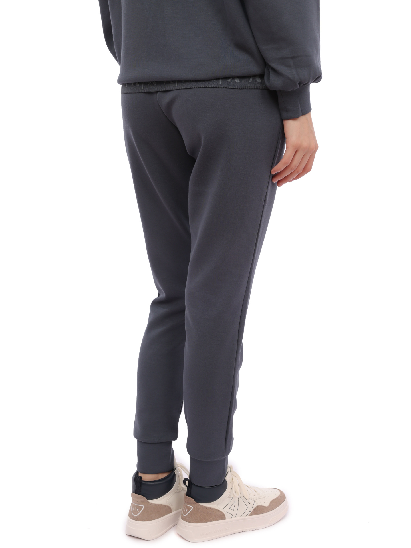картинка Брюки спортивные Armani Exchange 6RYP81 YJEGZ 1990 серые женские от магазина Verdistore