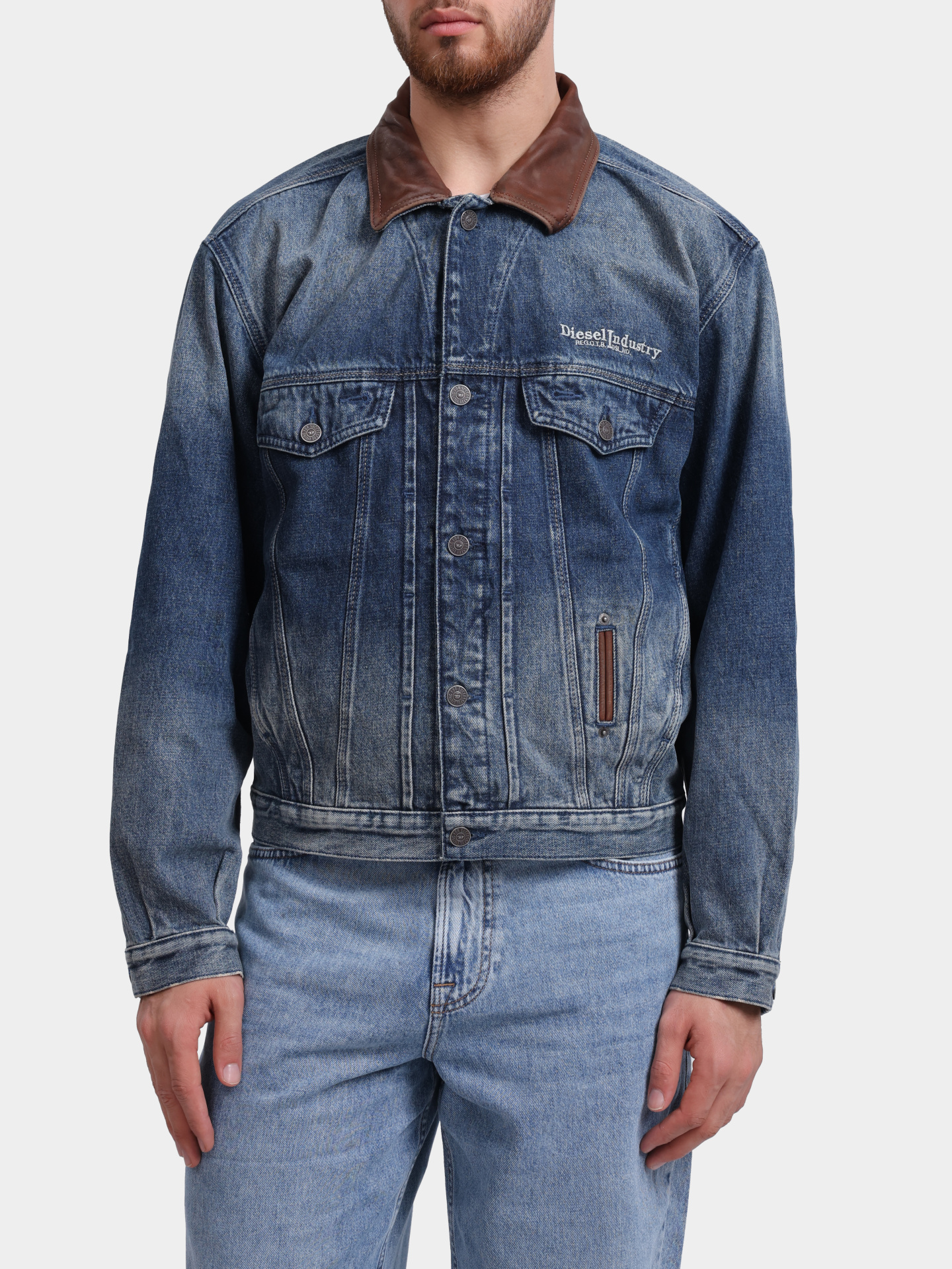 Куртка Diesel A21703007DV01 джинсовая синяя мужская укороченная — купить в интернет-магазине Verdistore