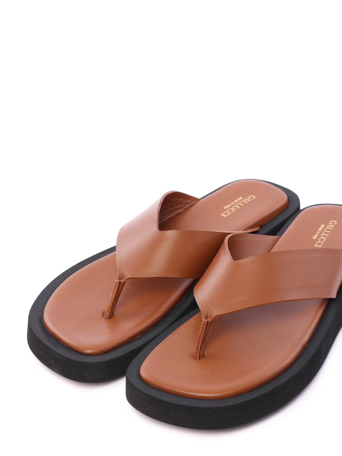 Шлепанцы — купить в интернет-магазине Verdistore