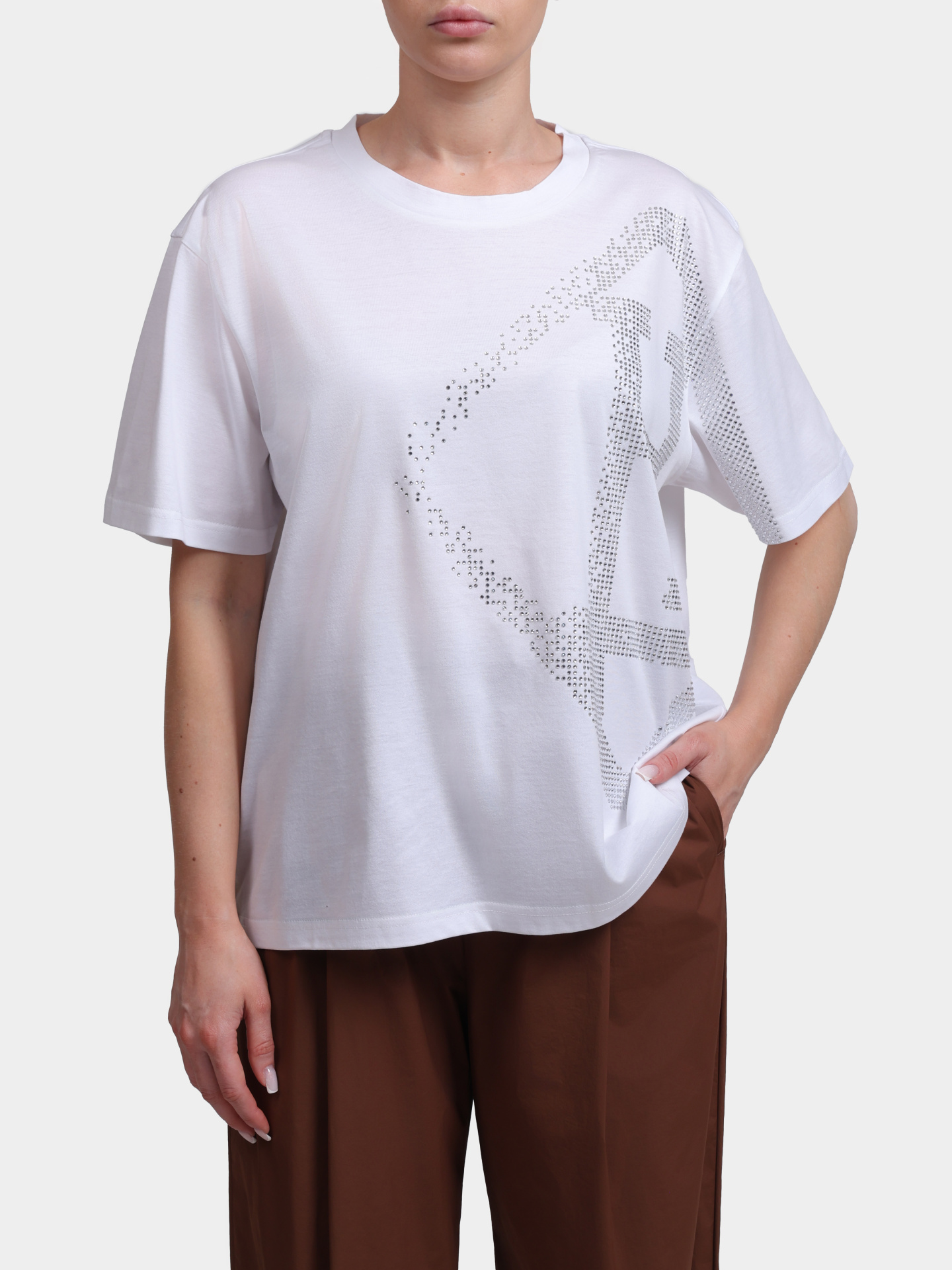 Футболка Herno JG000321D 52125 1094 белая женская с крупным логотипом в стразах — купить в интернет-магазине Verdistore