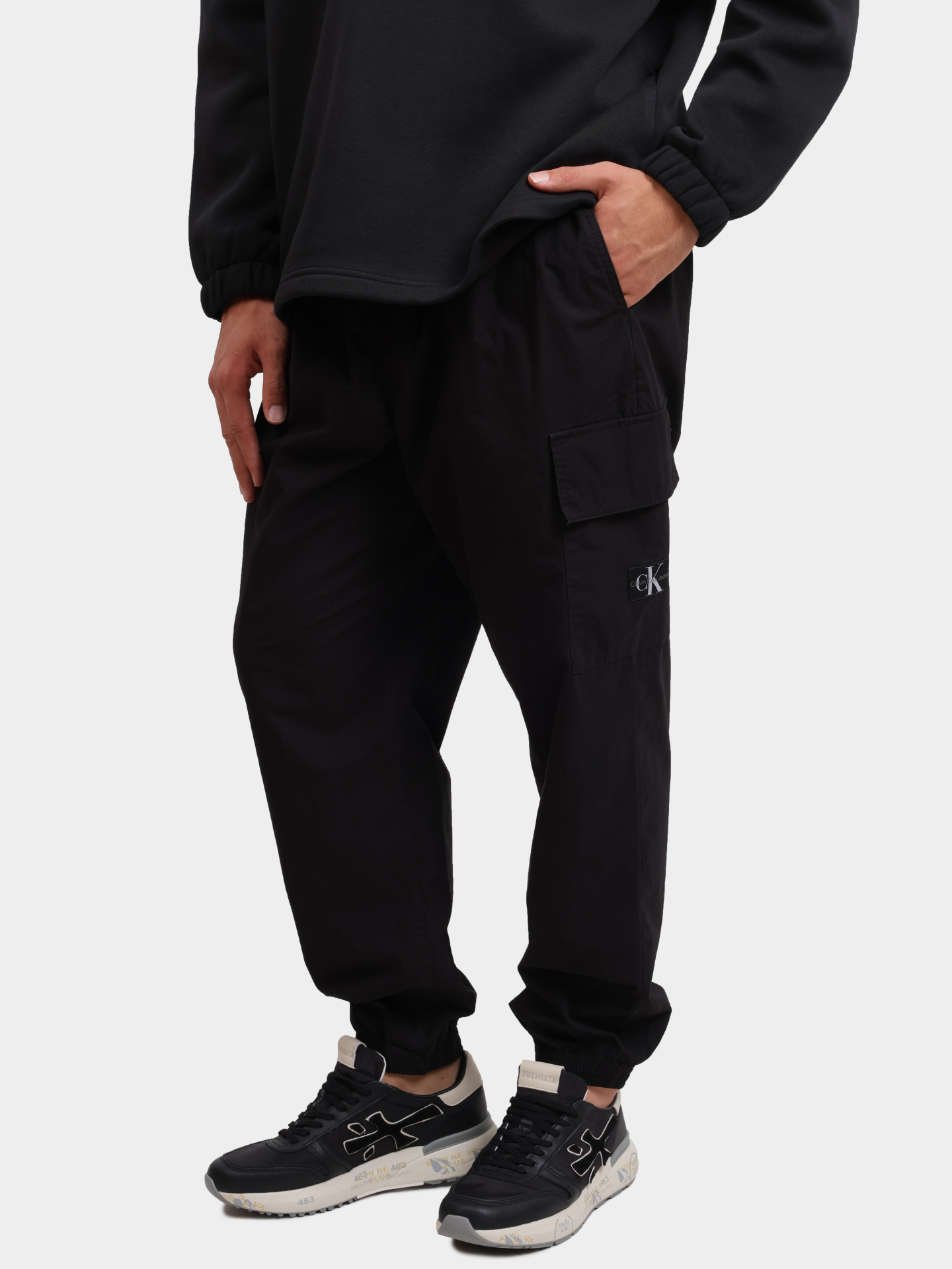 Джоггеры Calvin Klein Jeans J30J325616 BEH хлопковые мужские — купить в интернет-магазине Verdistore