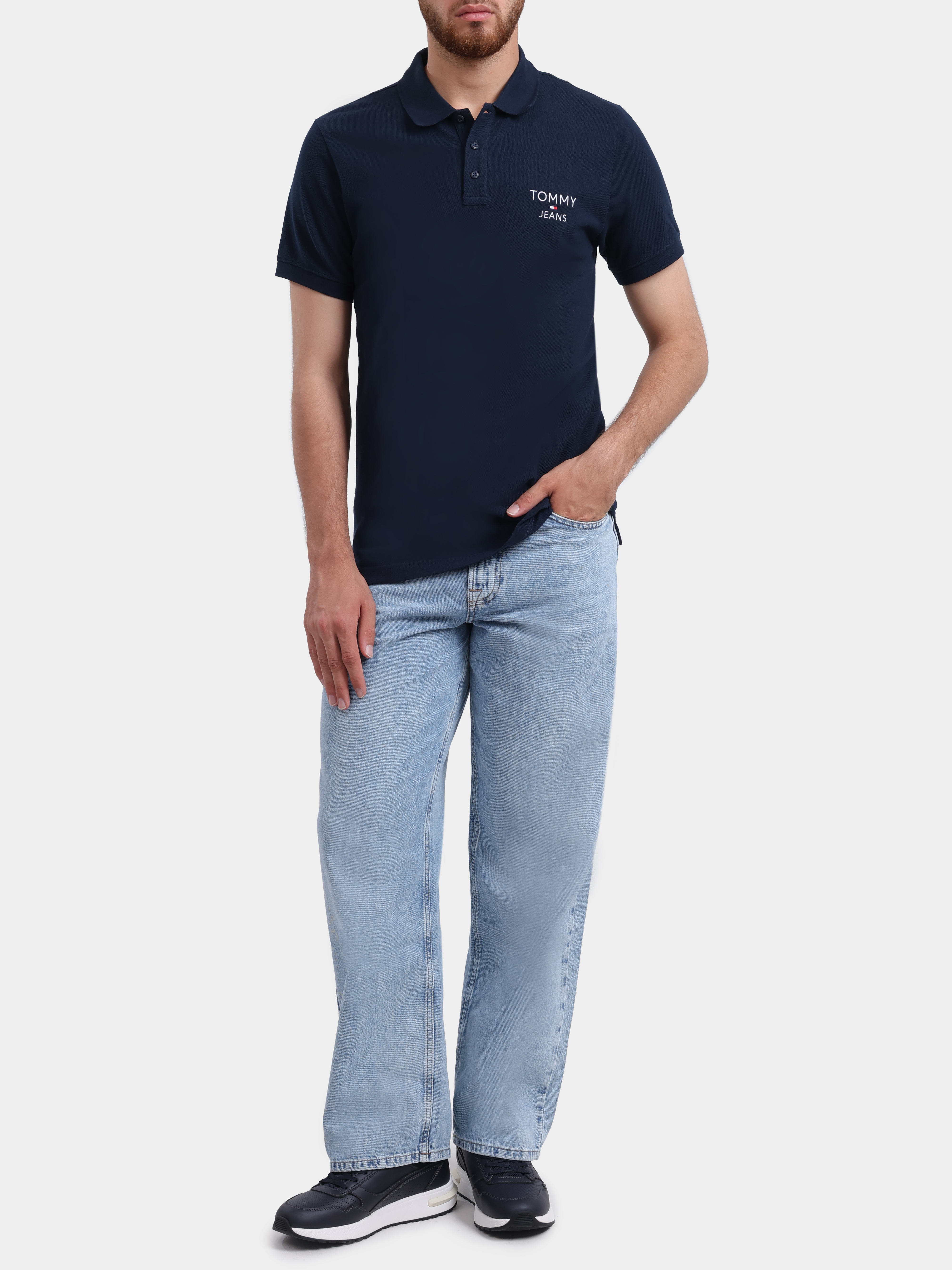 Поло Tommy Jeans DM0DM18927 C1G темно-синее мужское с логотипом — купить в интернет-магазине Verdistore