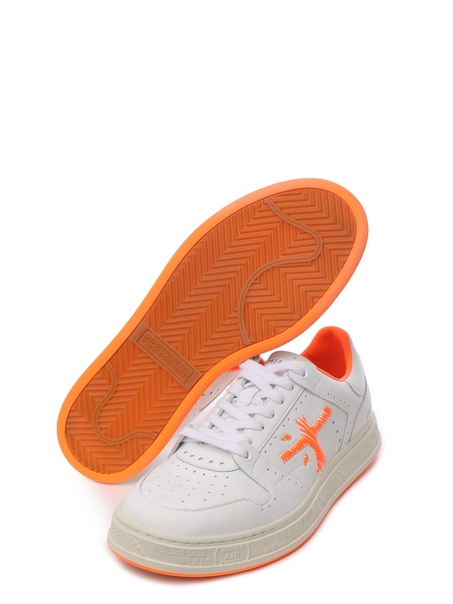 Кеды белые с оранжевыми вставками п бокам и на подошве — купить в интернет-магазине Verdistore