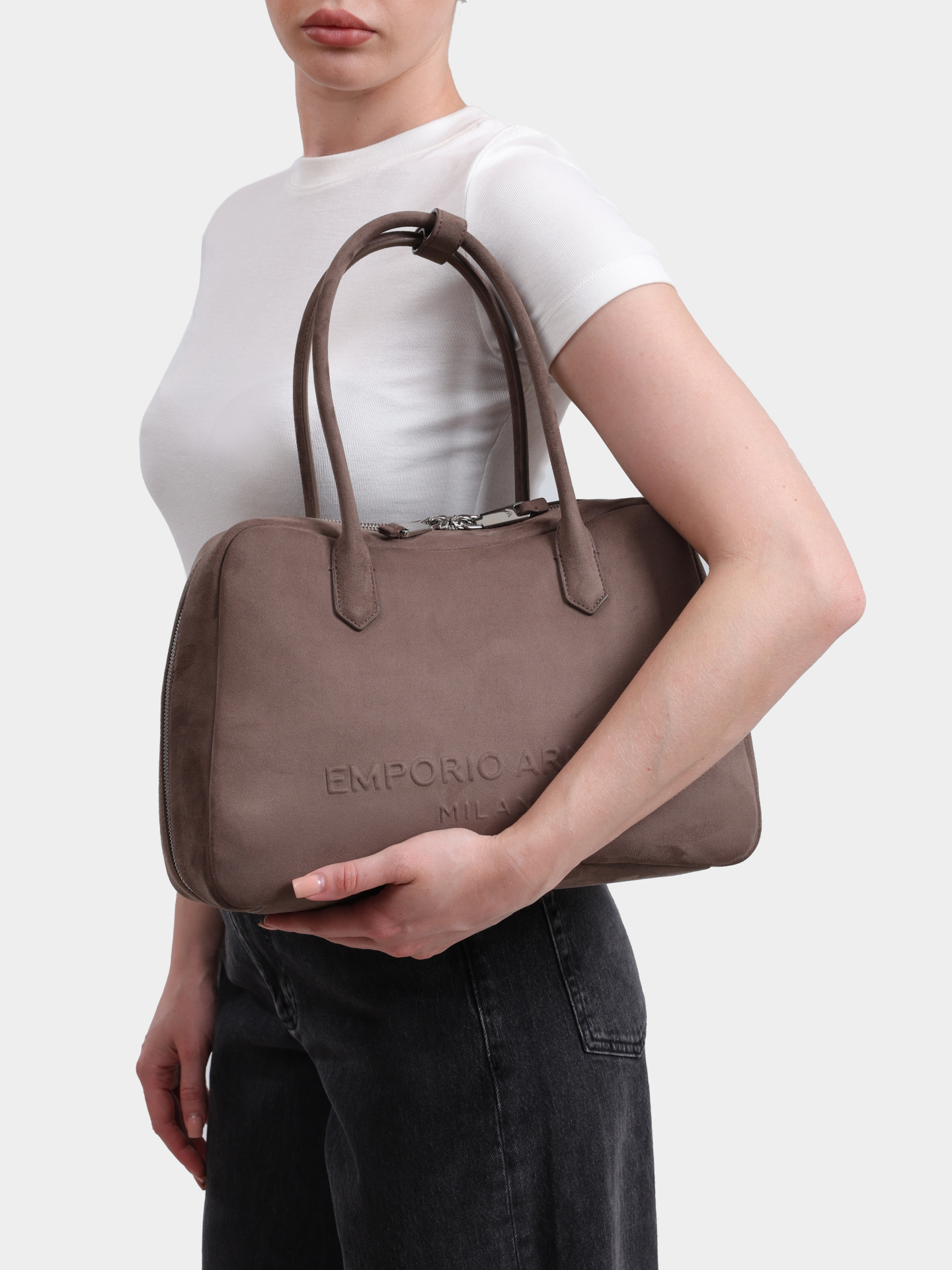 Сумка Emporio Armani EW004761 AF26137 U6101 коричневая женская замшевая — купить в интернет-магазине Verdistore