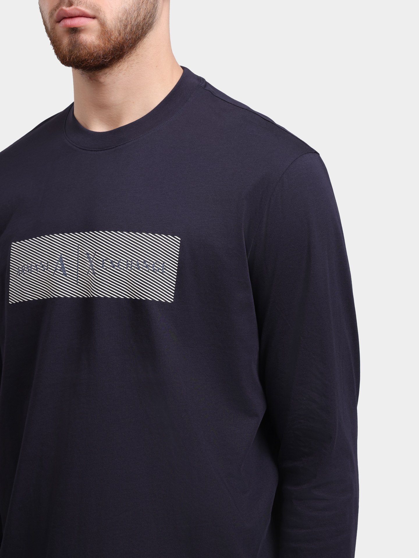 Лонгслив Armani Exchange XM002820 AF10356 UB101 темно-синий мужской — купить в интернет-магазине Verdistore